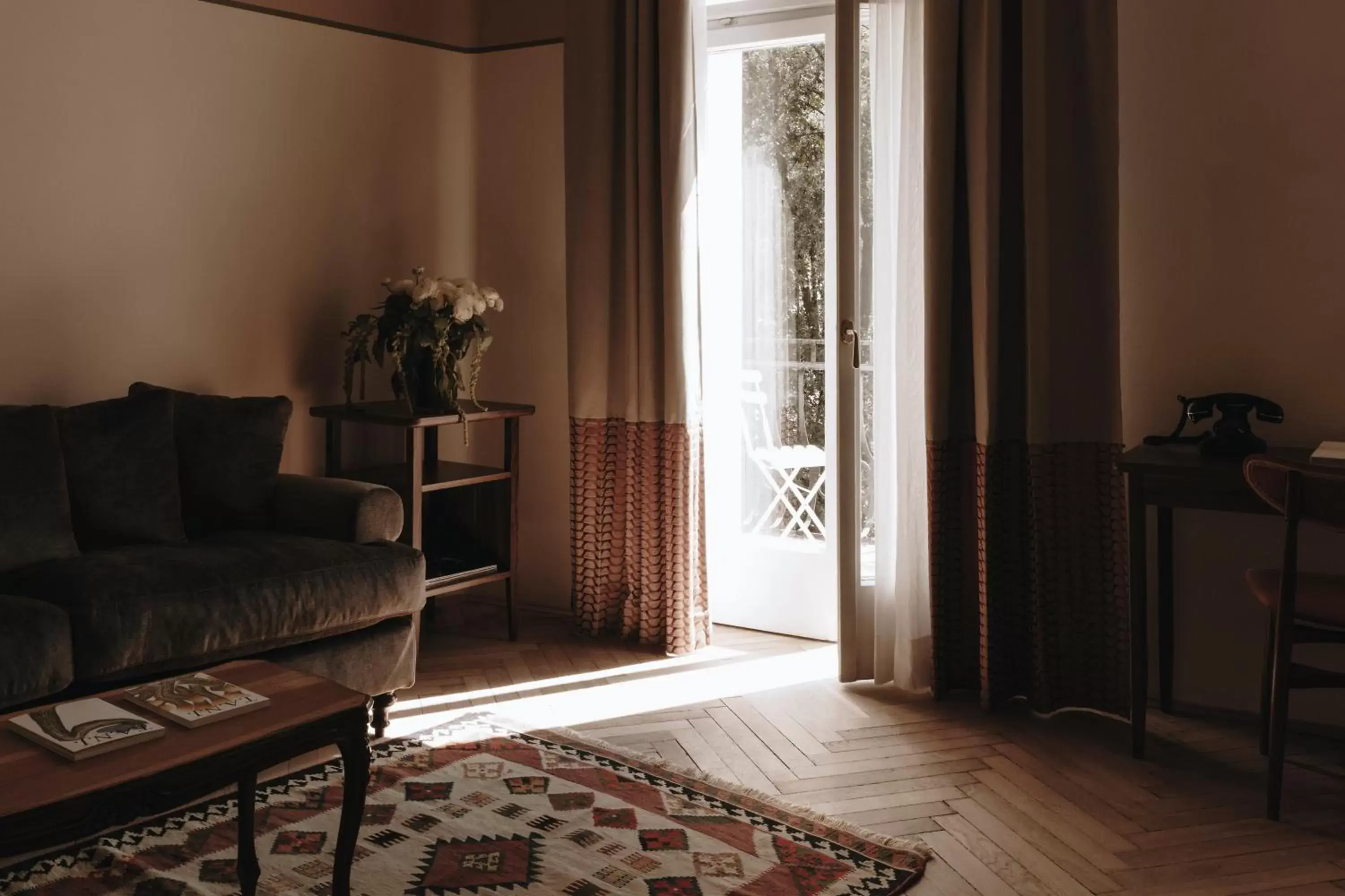 Bedroom, Seating Area in Parkhotel Mondschein