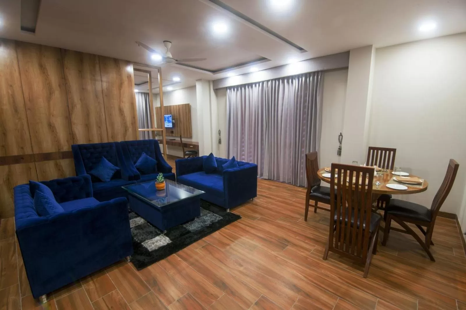 Living room, Seating Area in Shivaay Morex- A Vegetarian Hotel