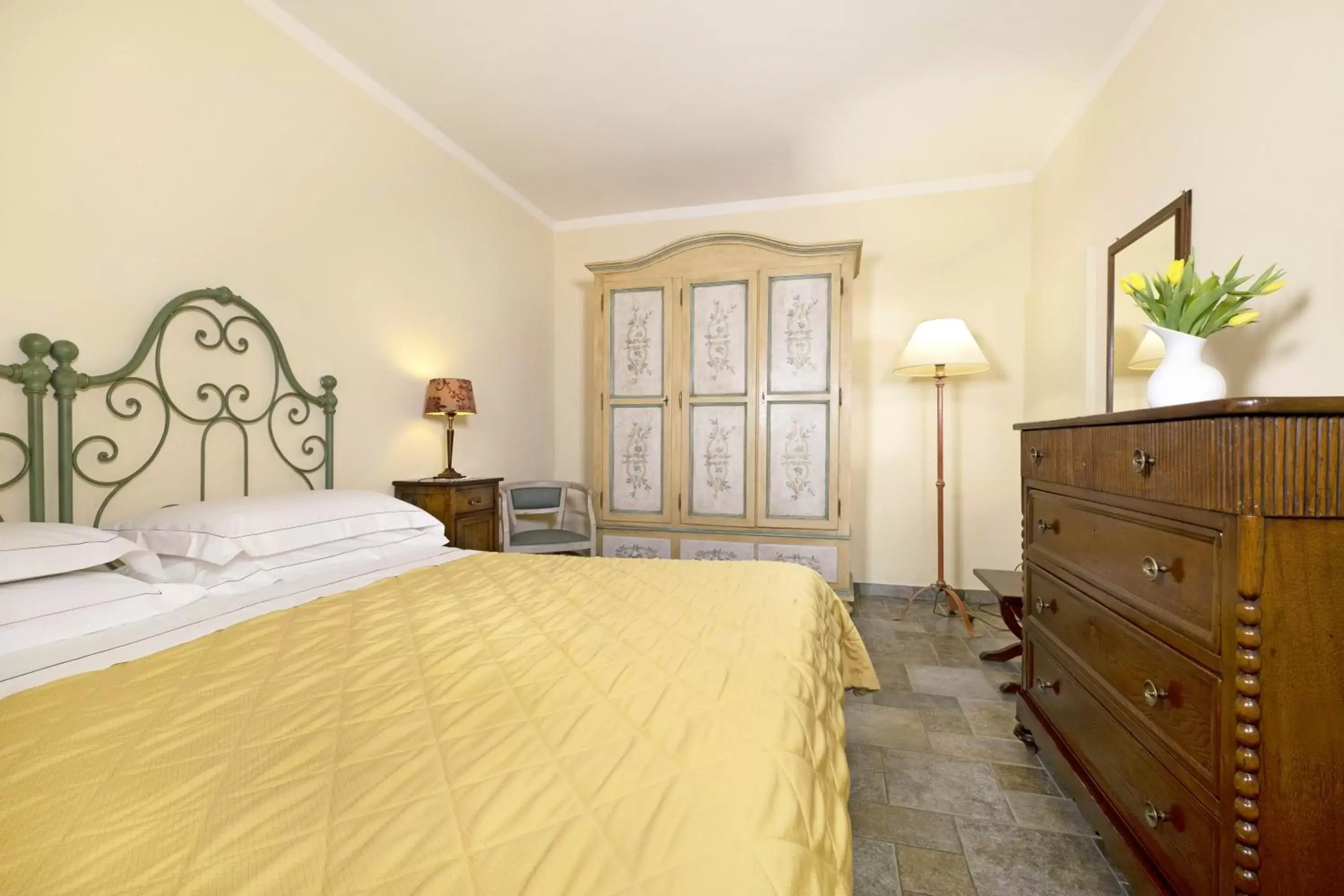 Bedroom, Bed in Borgo Grondaie