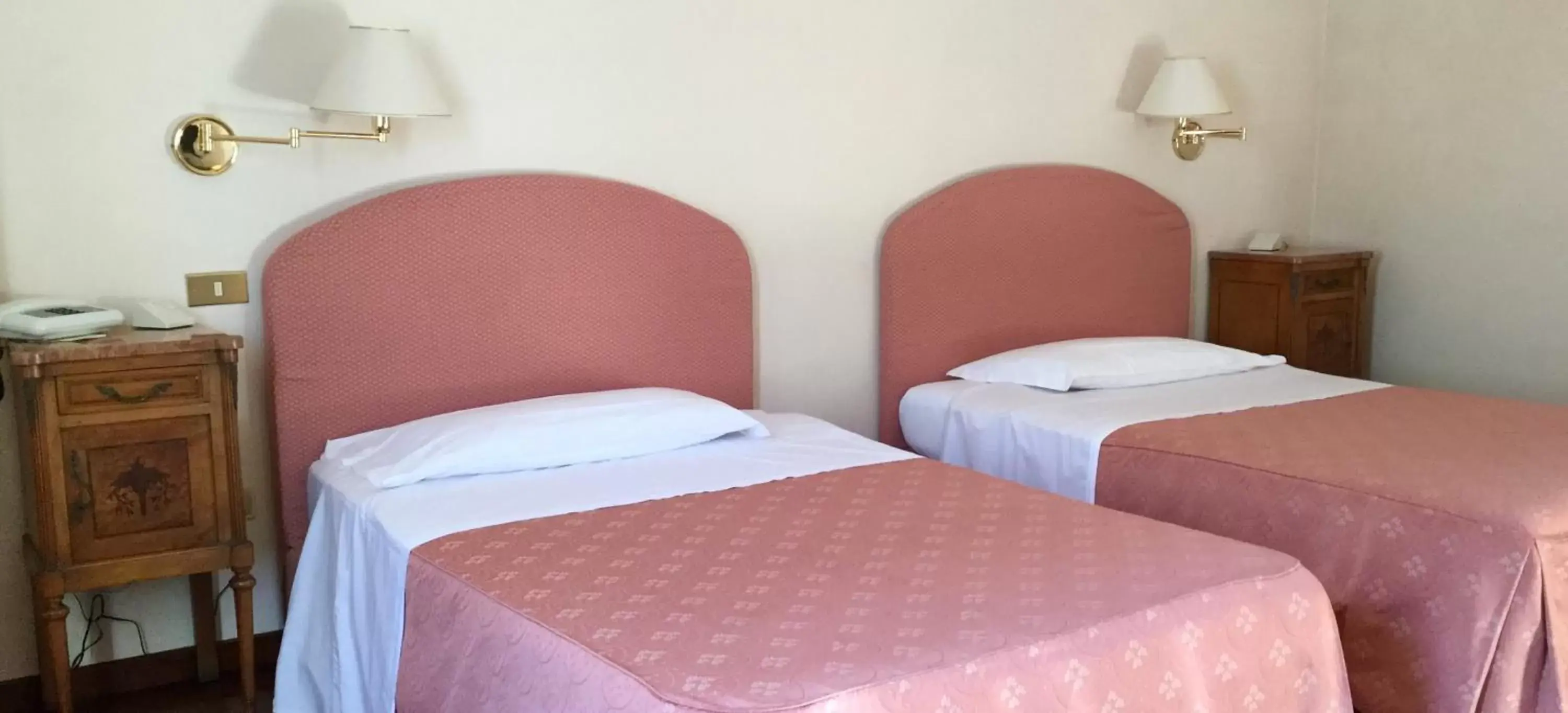 Bed in Hotel Gattapone