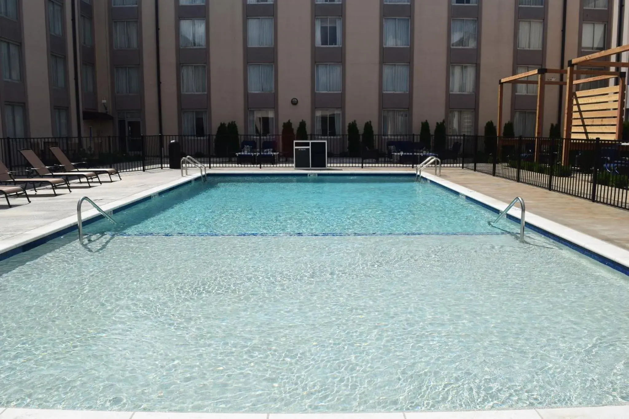 Swimming Pool in Holiday Inn St Louis Sw - Route 66