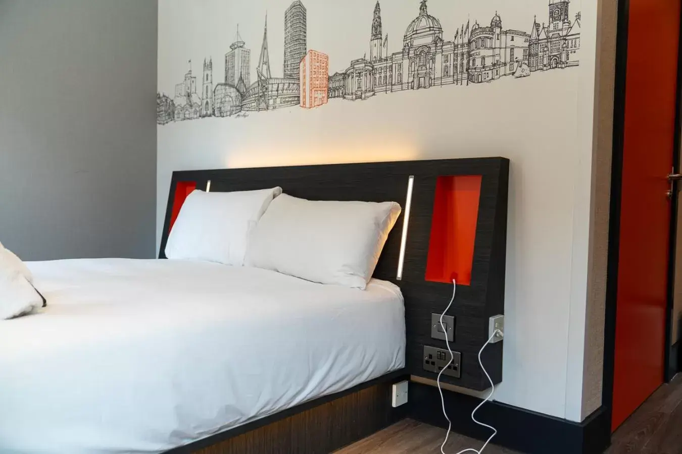 Bedroom, Bed in easyHotel Cardiff