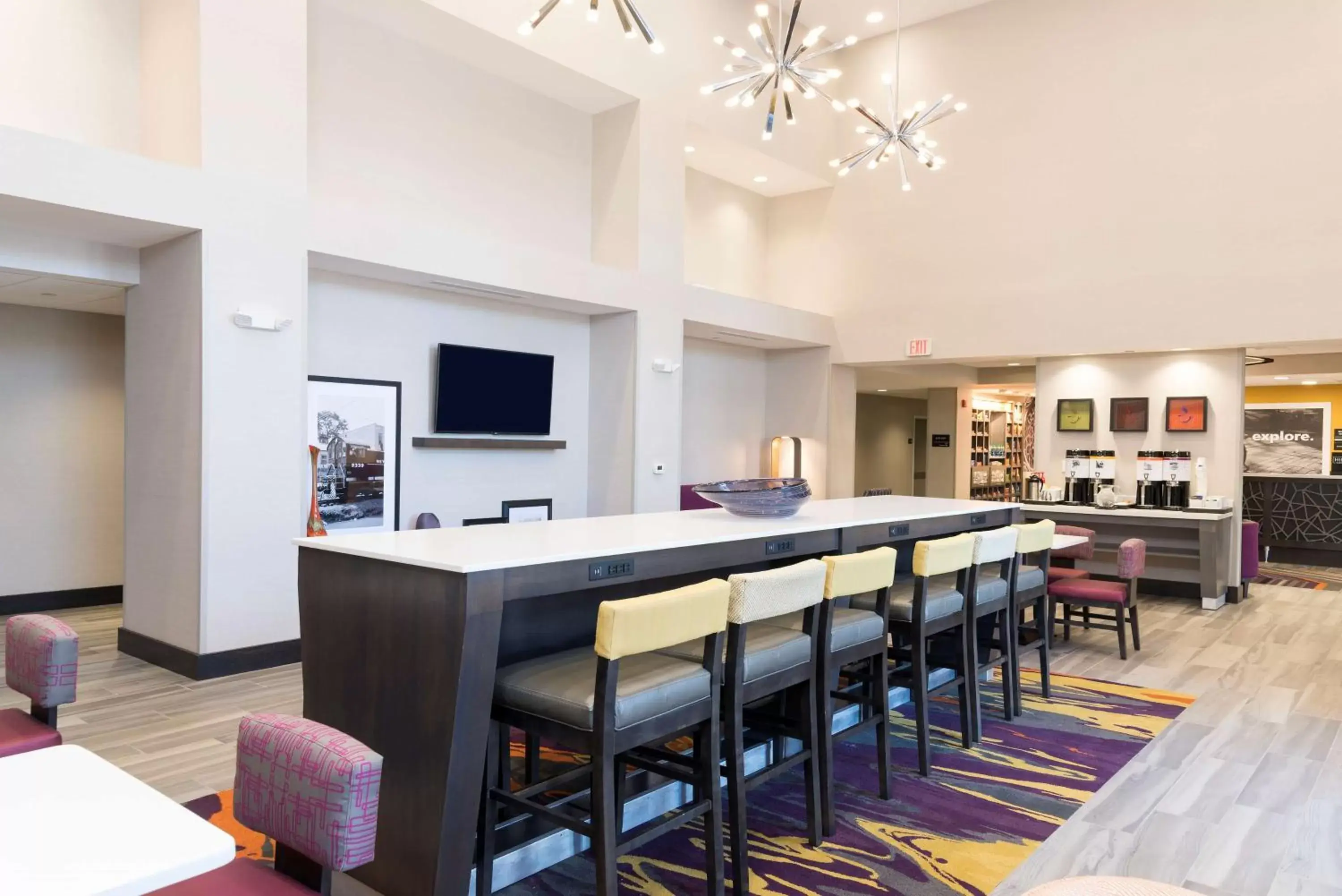 Lobby or reception, TV/Entertainment Center in Hampton Inn & Suites West Lafayette, In