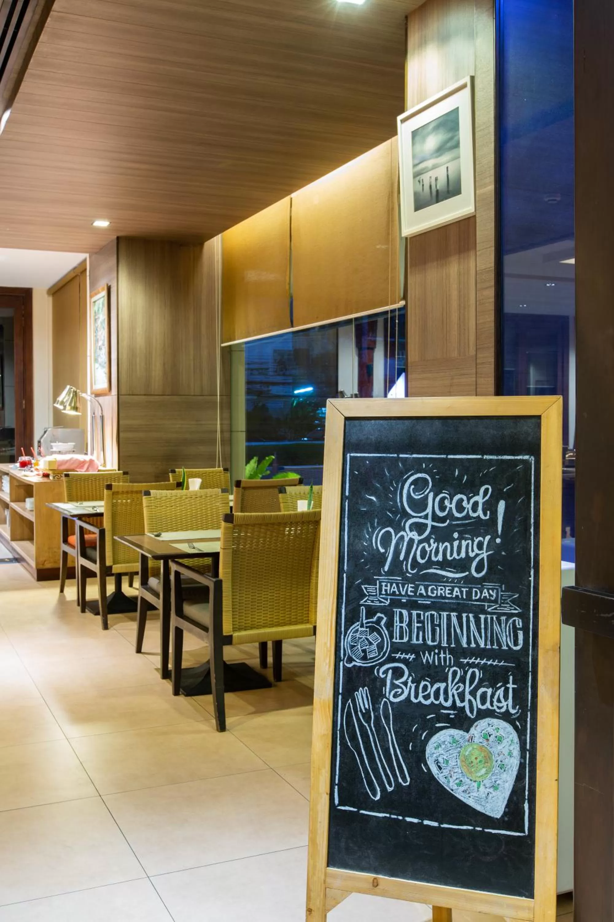 Restaurant/places to eat in Mida Hotel Don Mueang Airport
