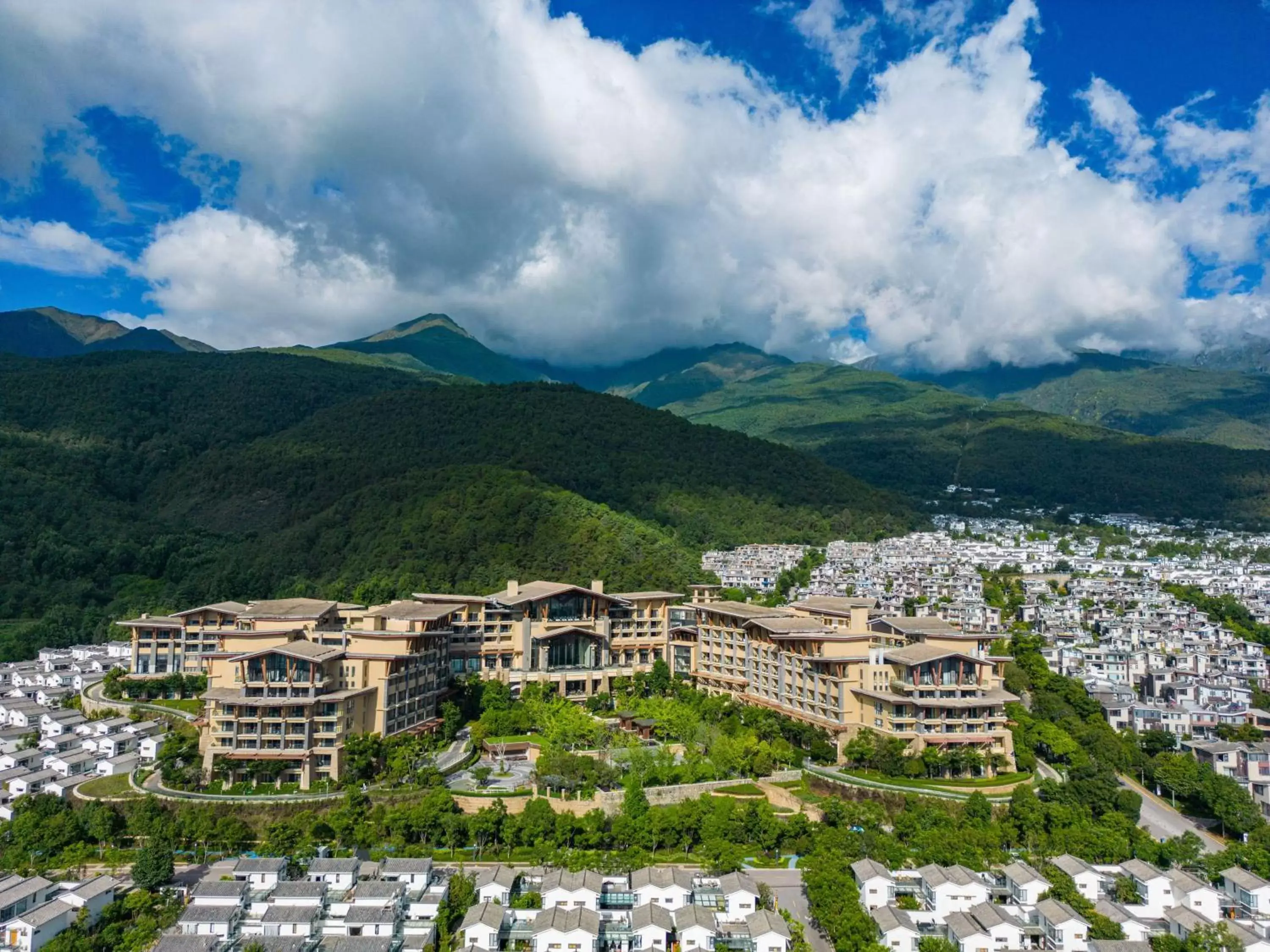 Property building, Bird's-eye View in Hilton Dali Resort & Spa