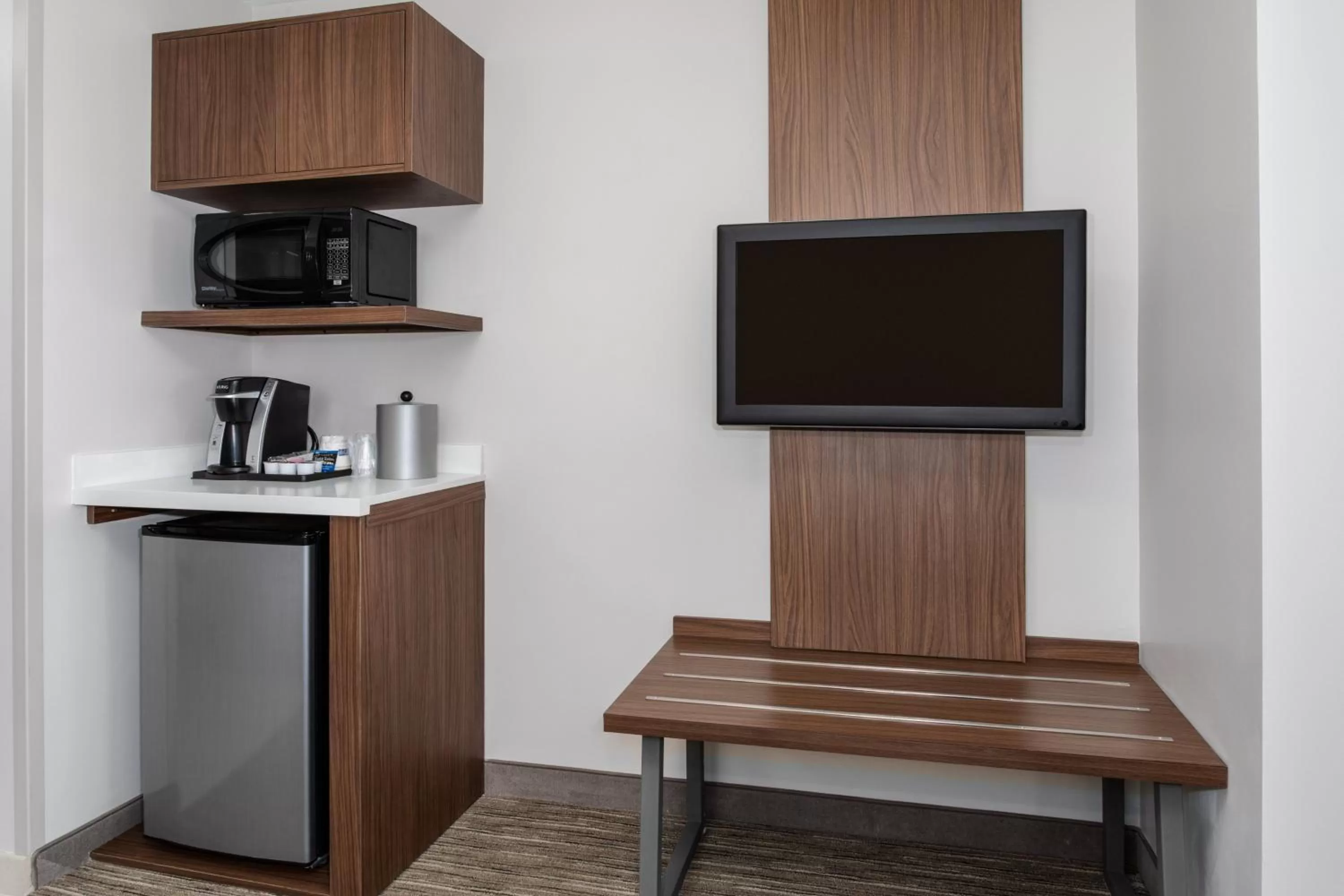 Photo of the whole room, TV/Entertainment Center in Sleep Inn & Suites Tempe ASU Campus