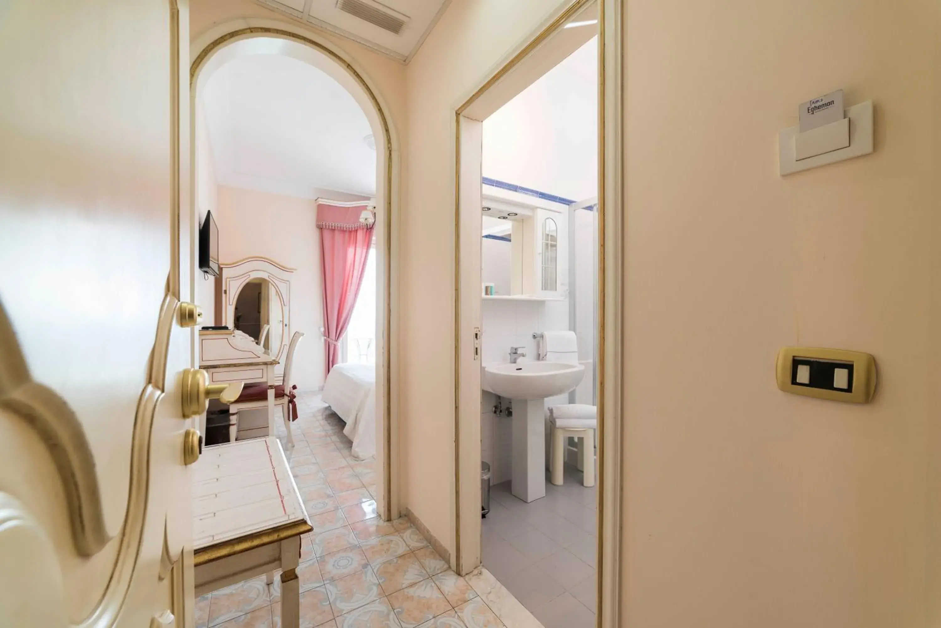 Bathroom in Hotel Il Nido