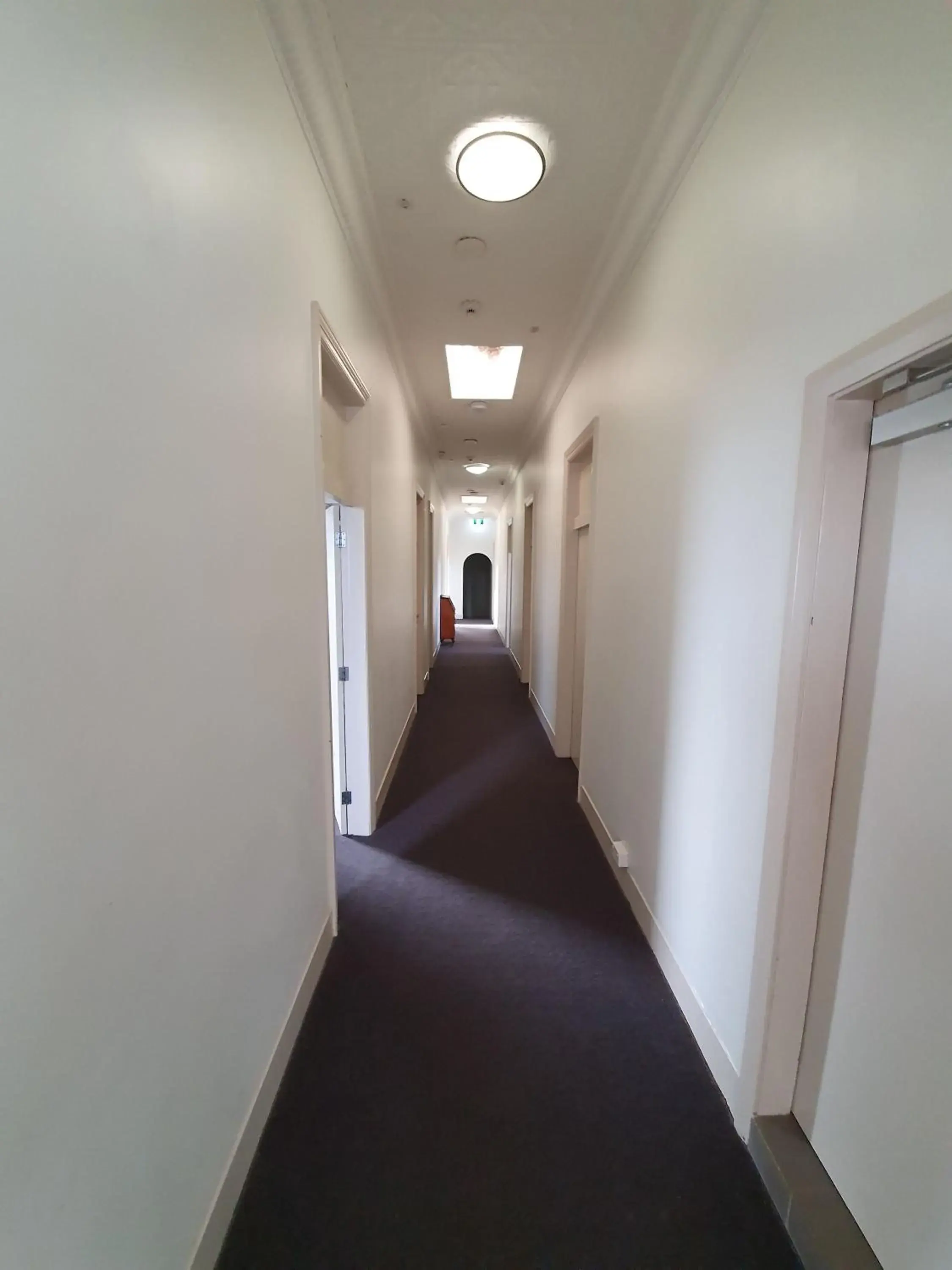 Area and facilities in Empire Hotel Goulburn