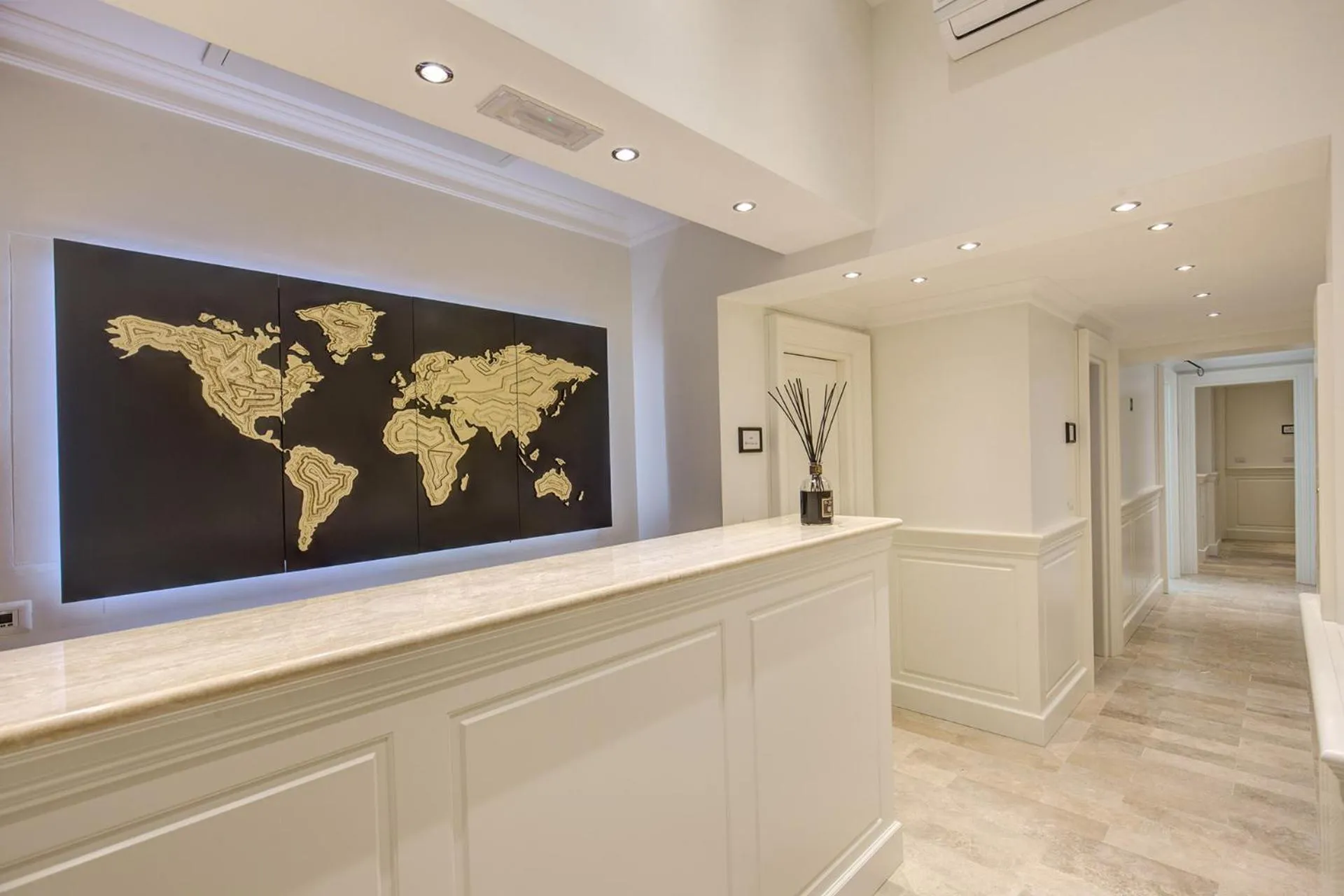 Lobby or reception in Hotel dei Quiriti Suite