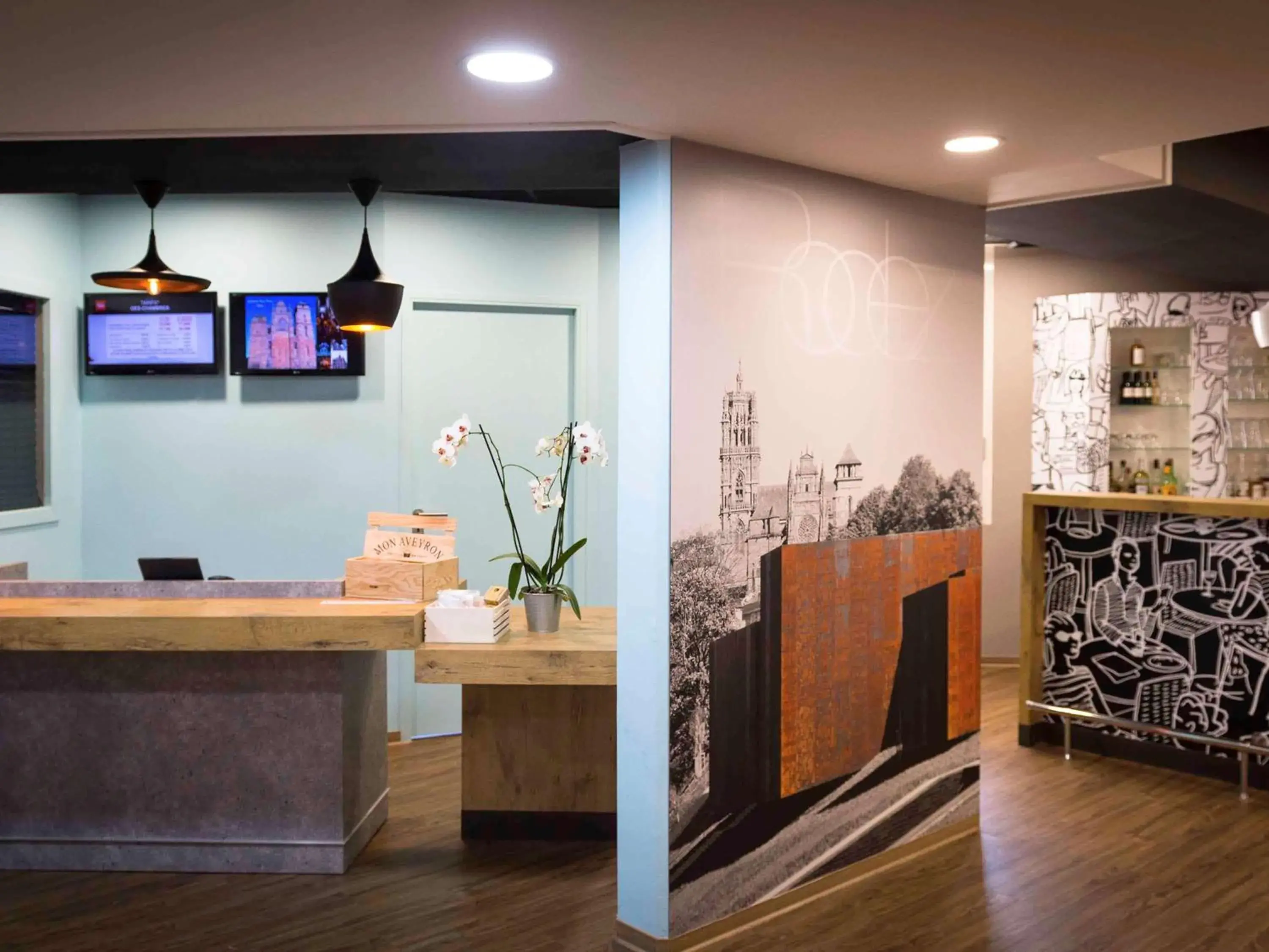 Property building, Lobby/Reception in ibis Rodez Centre