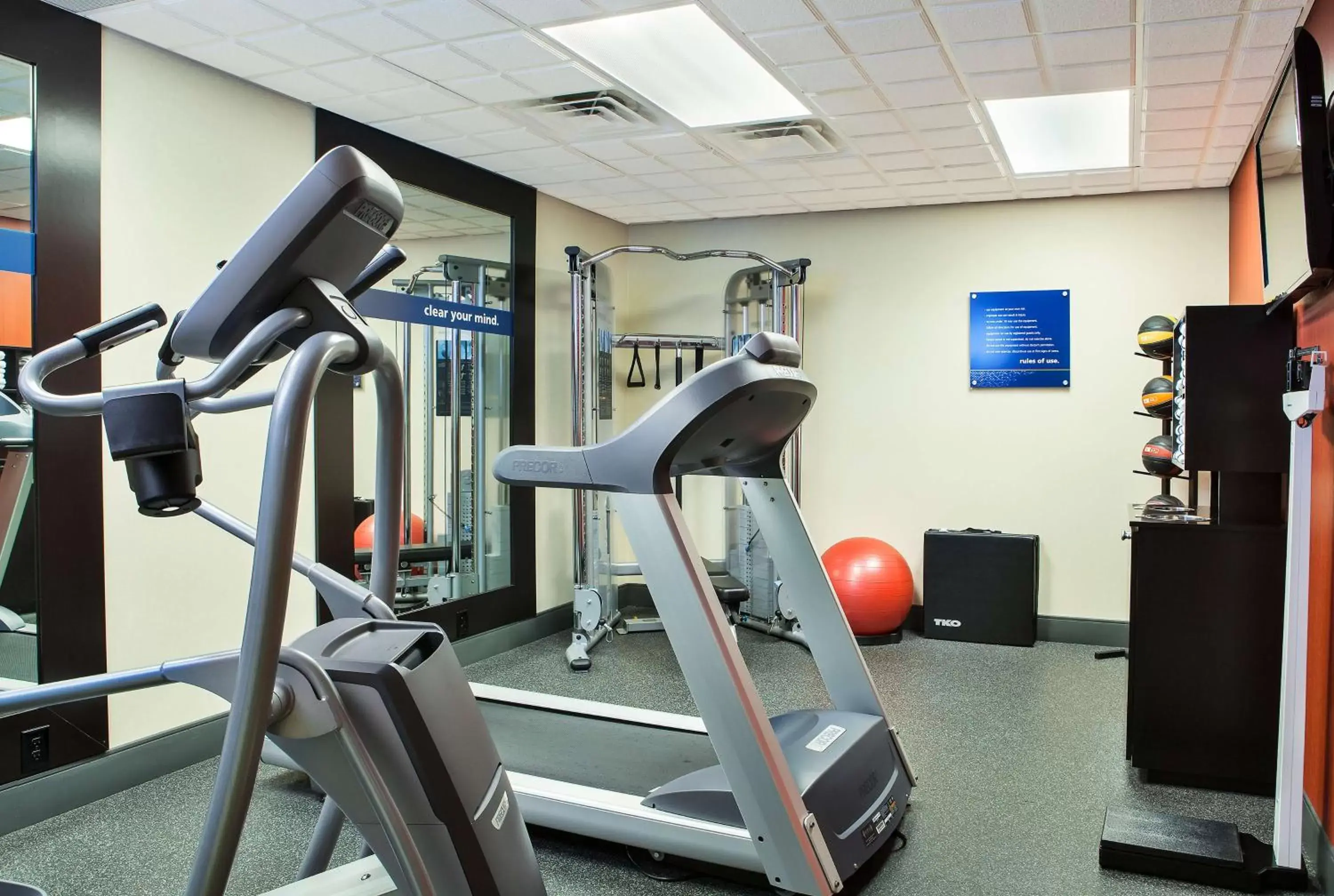 Fitness centre/facilities, Fitness Center/Facilities in Hampton Inn Elkton