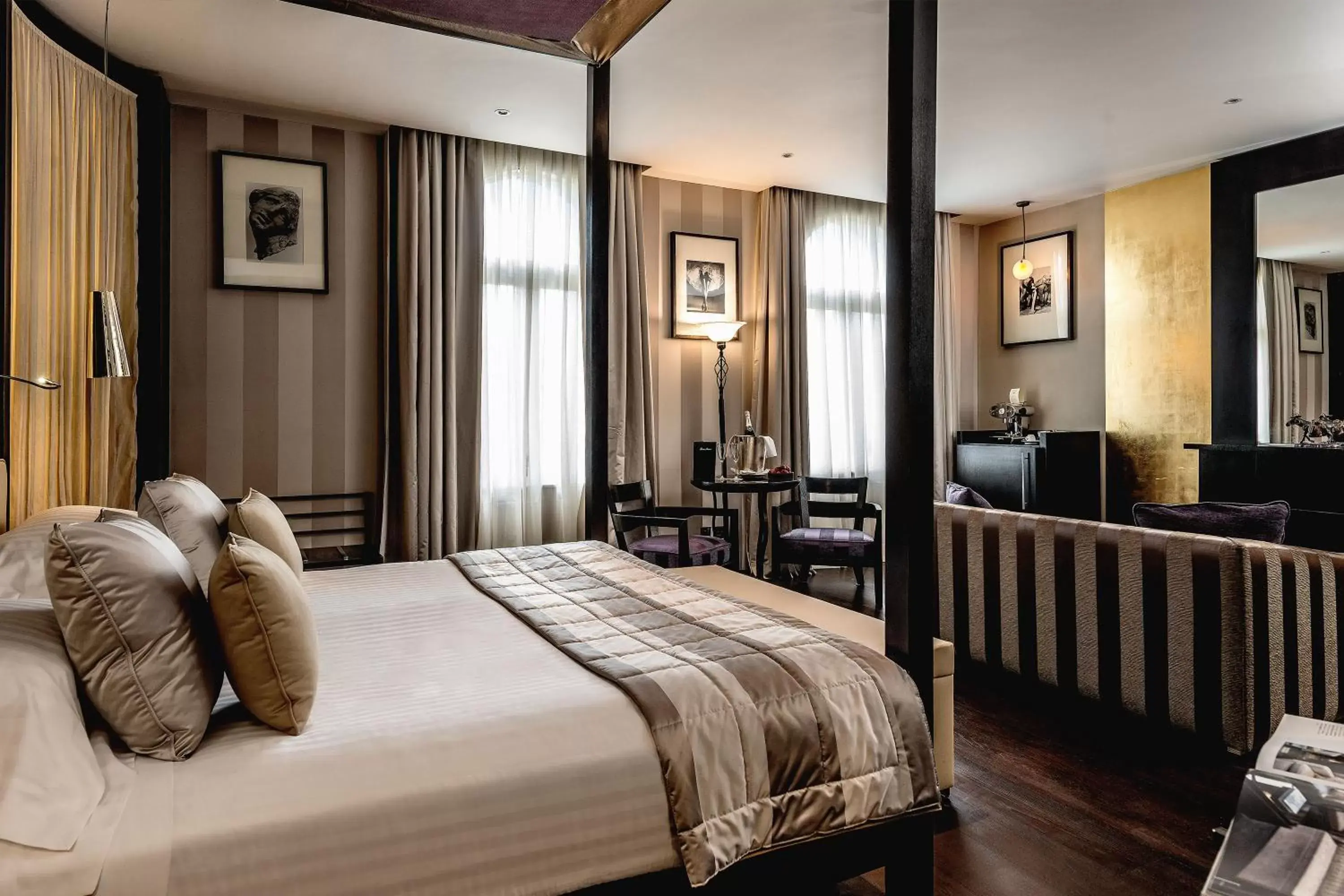 TV and multimedia, Bed in Baglioni Hotel London - The Leading Hotels of the World