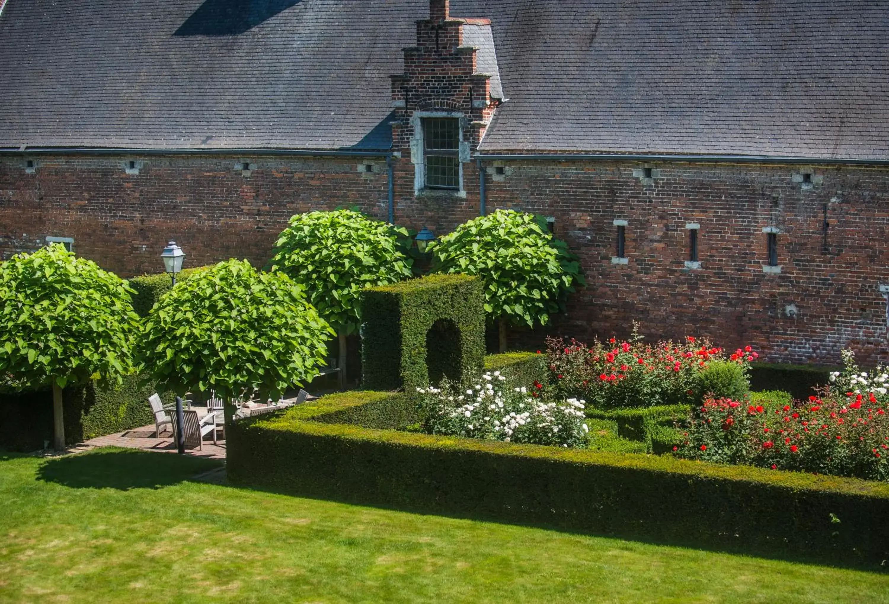 Garden view in Begijnhof Hotel