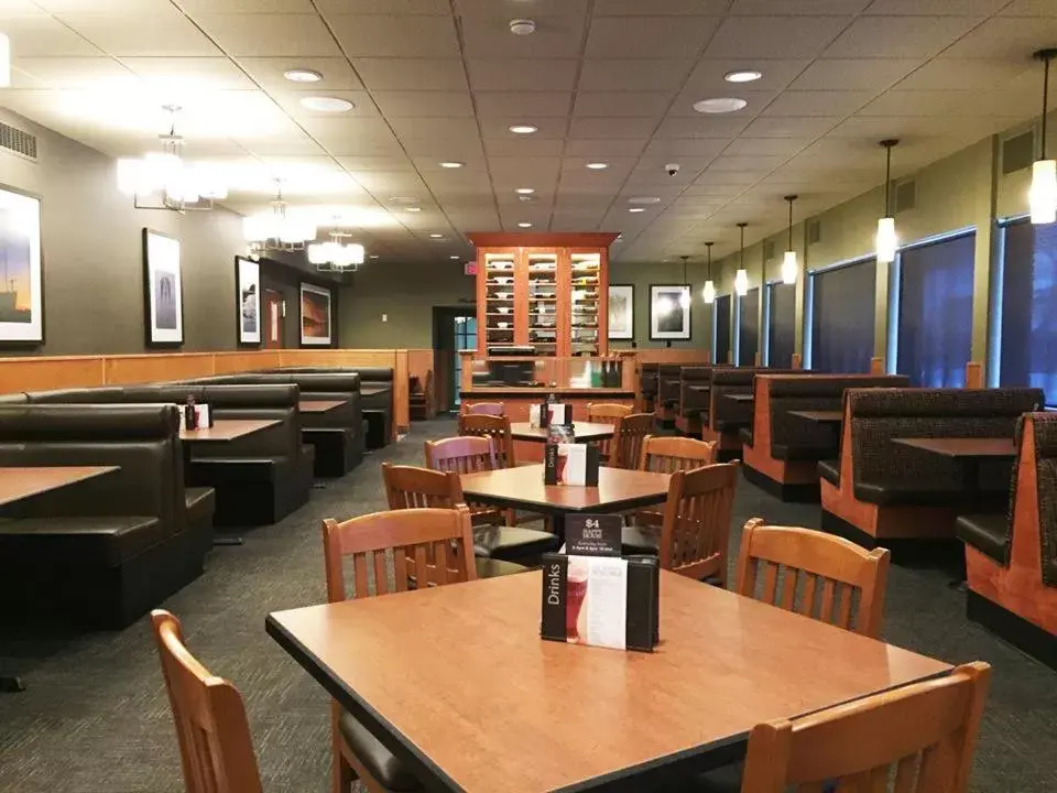 Restaurant/Places to Eat in Days Inn by Wyndham Terrace
