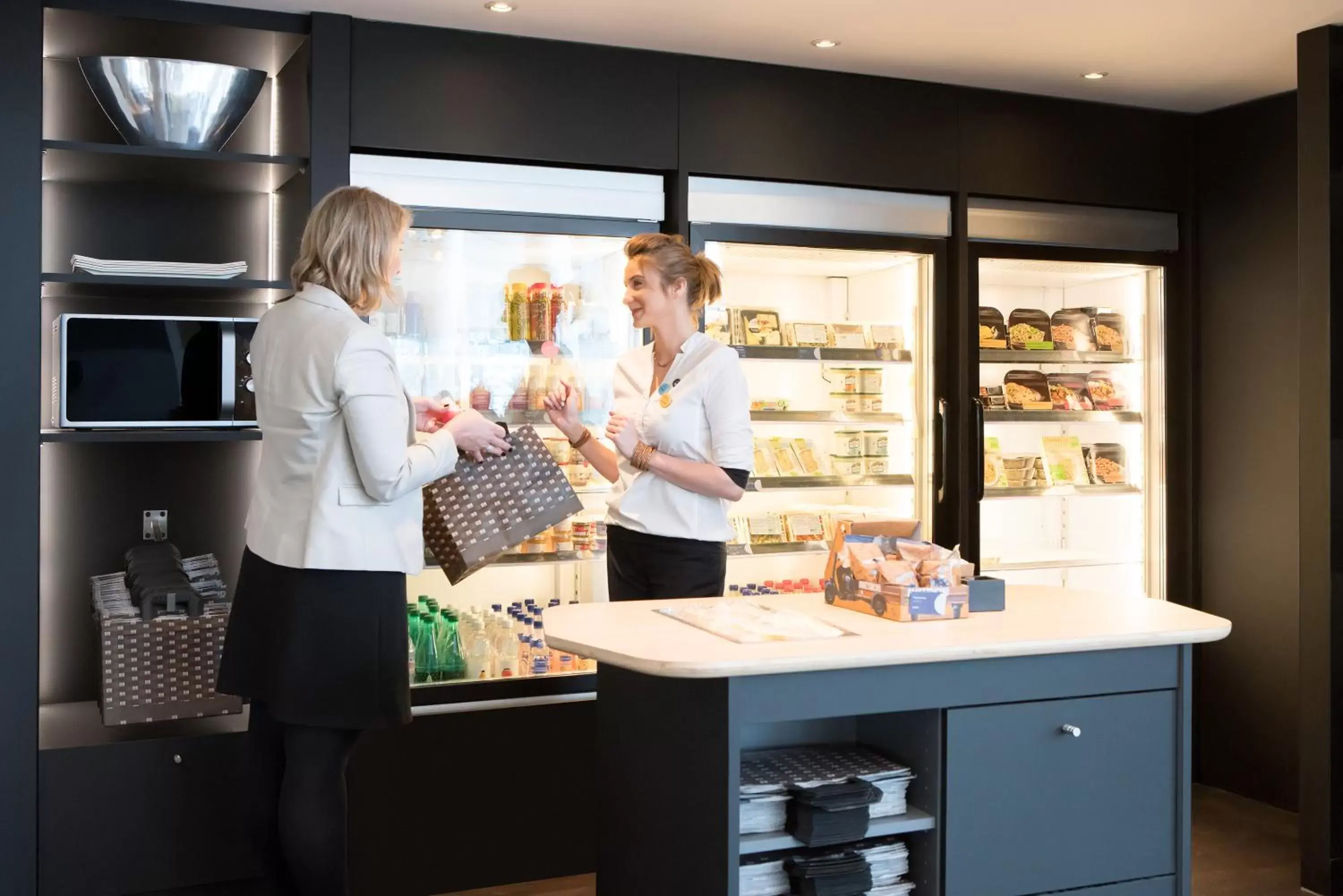 On-site shops in Novotel Suites Lille Europe