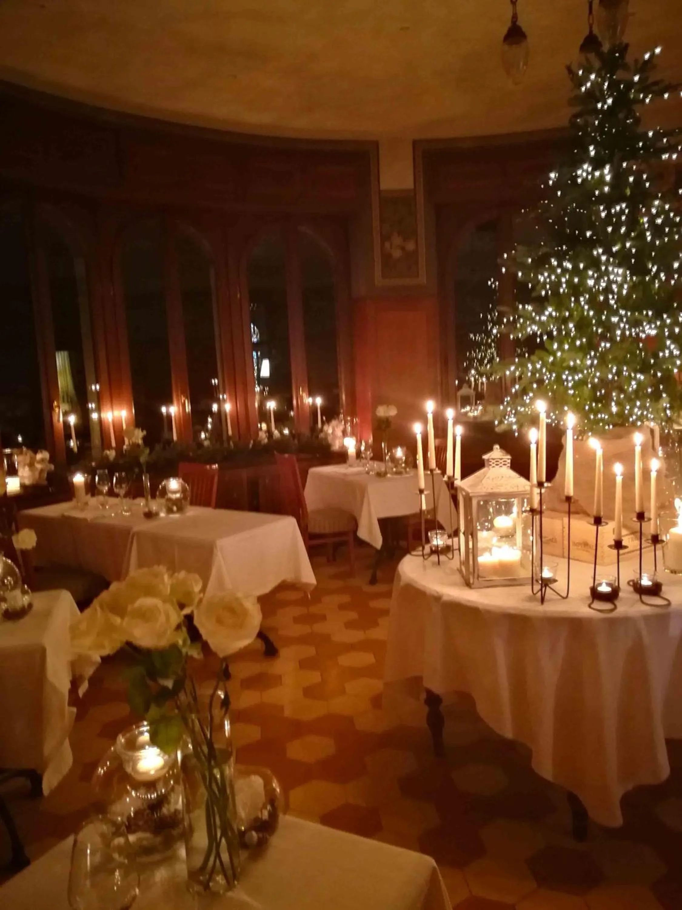 Restaurant/places to eat in Al Borducan Boutique Hotel