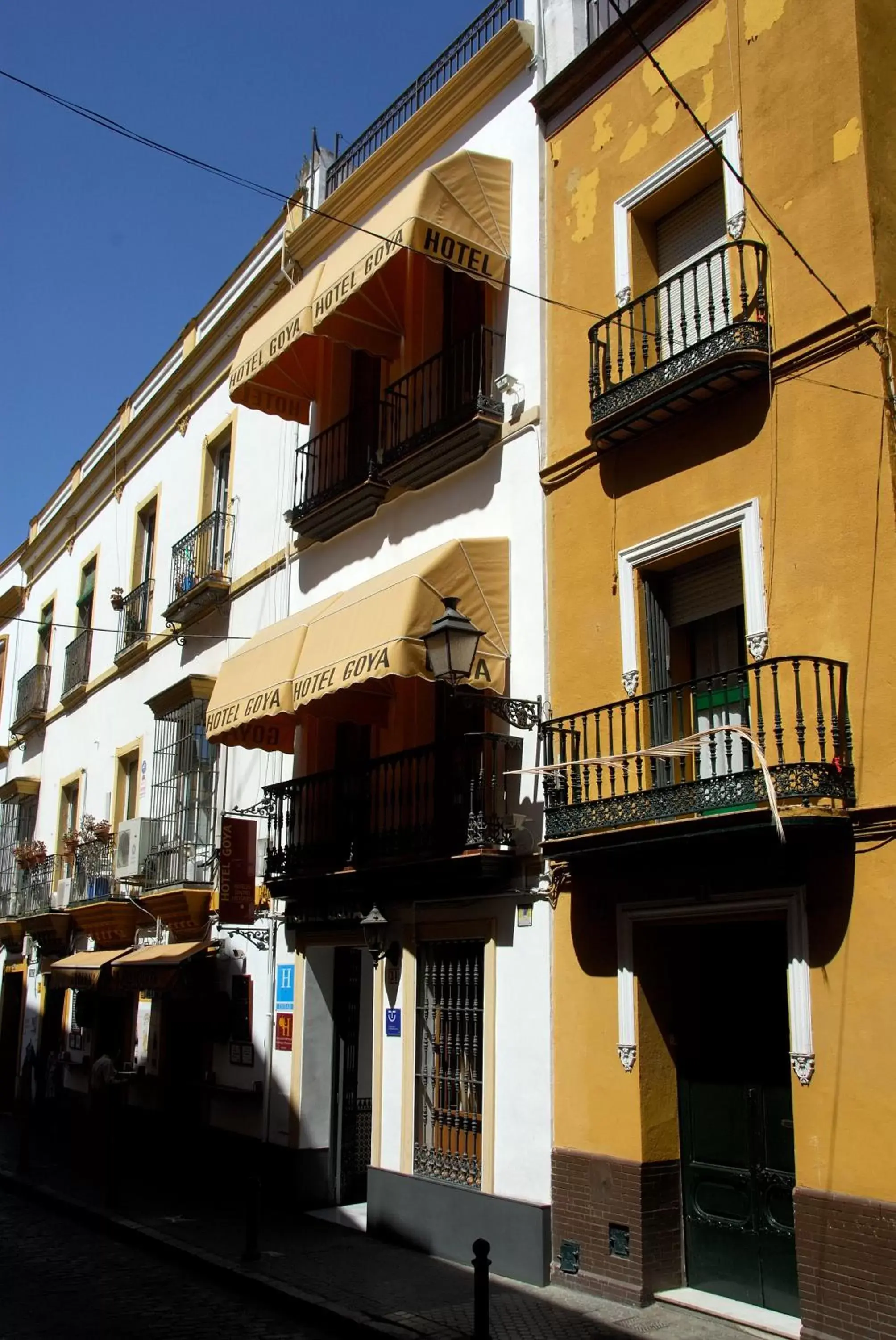 Facade/entrance, Property Building in Hotel Goya