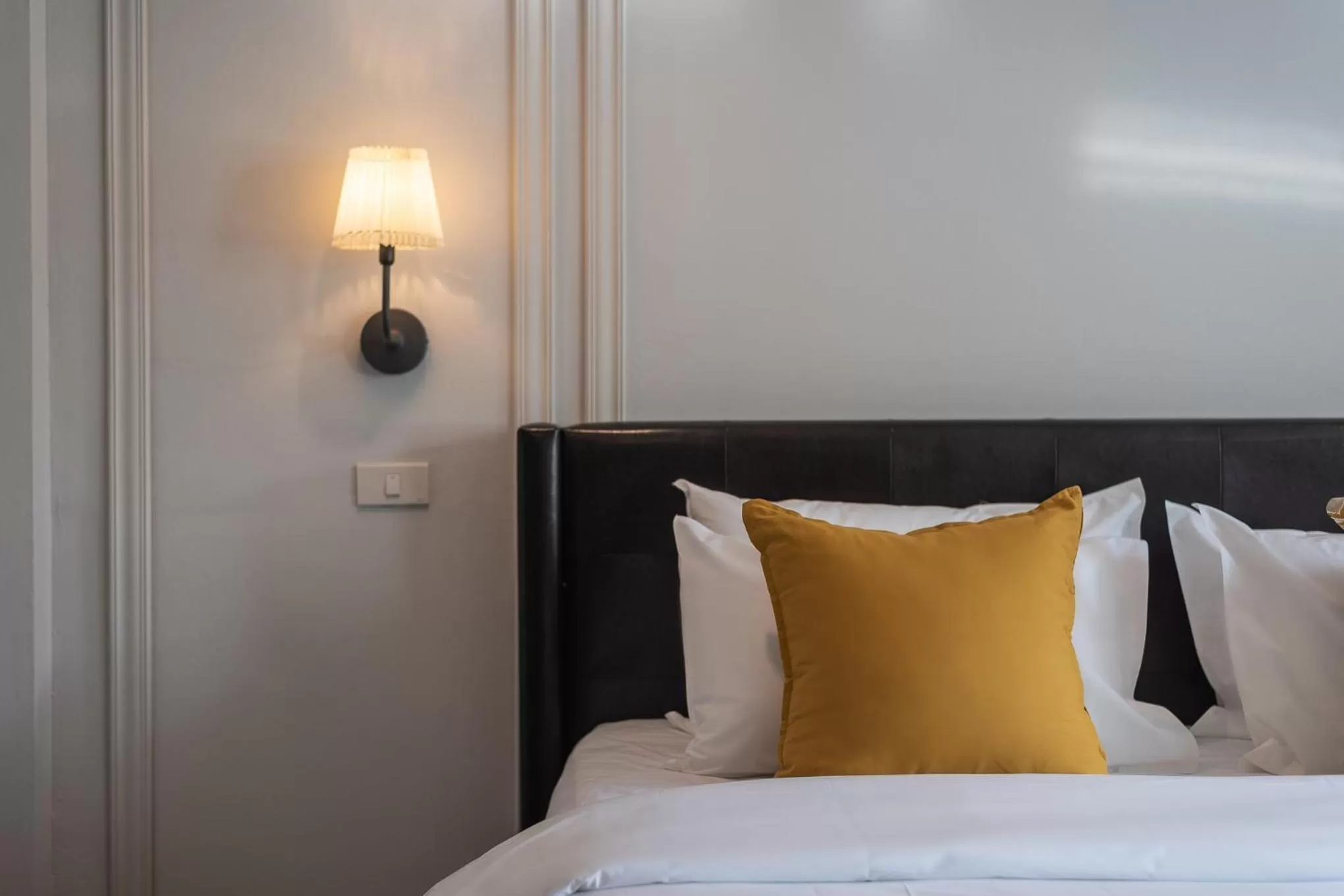 Bed in The Mellow Pillow Hotel @ Chiang Mai Gate