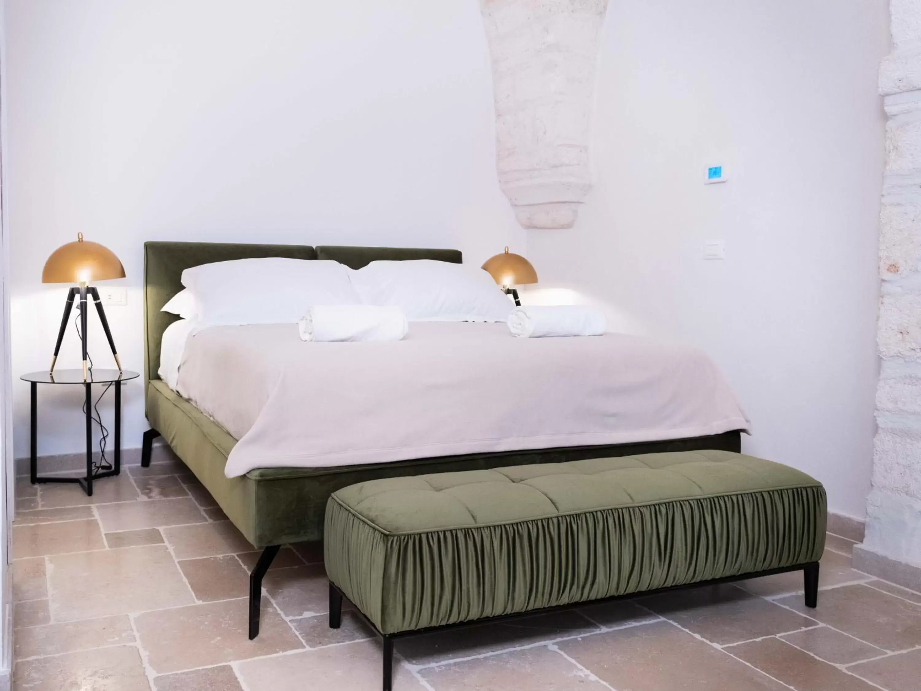 Bed in Dama Bianca Boutique Hotel Ostuni