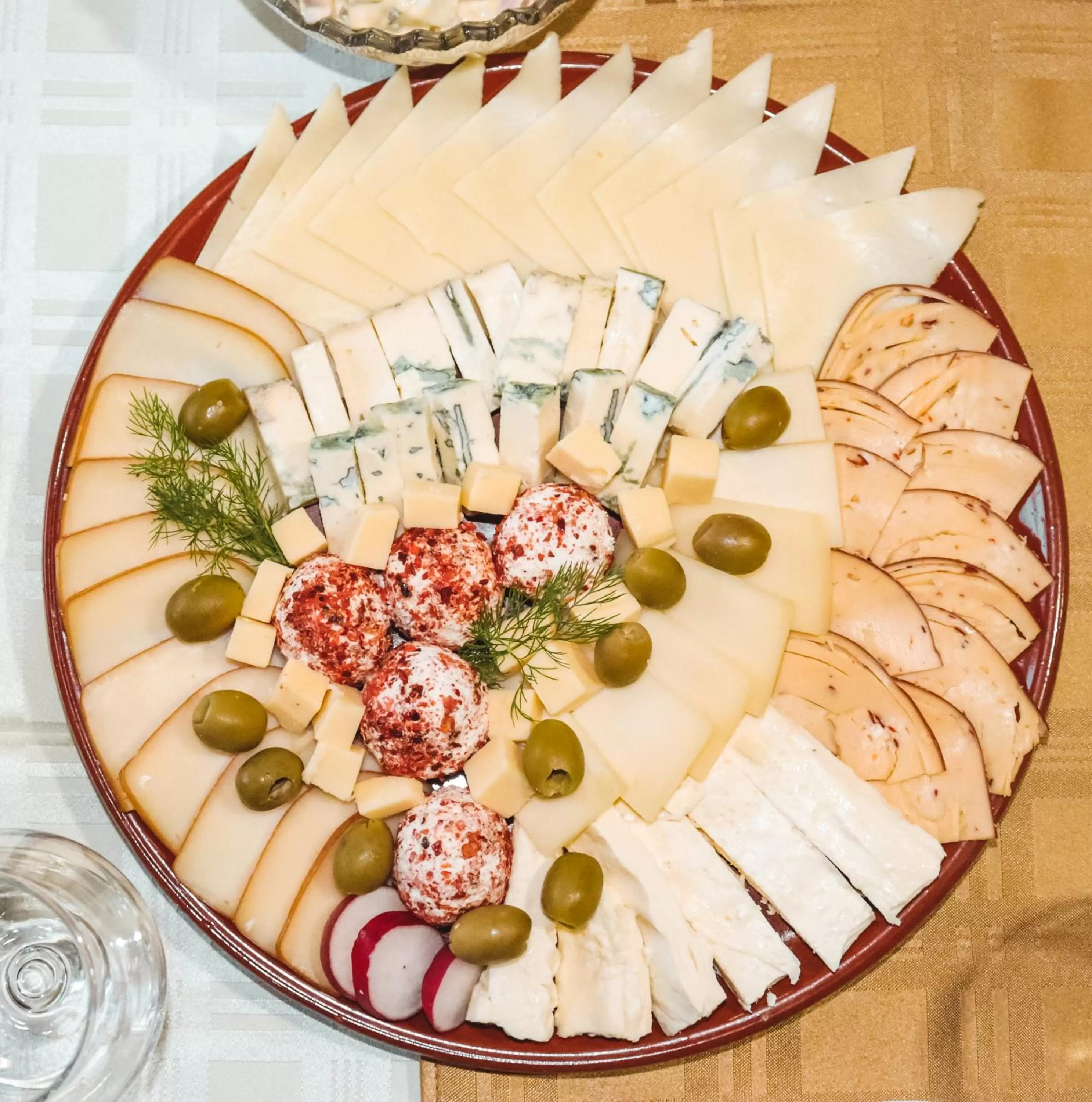 Food and drinks in Restoran & Motel Manjež