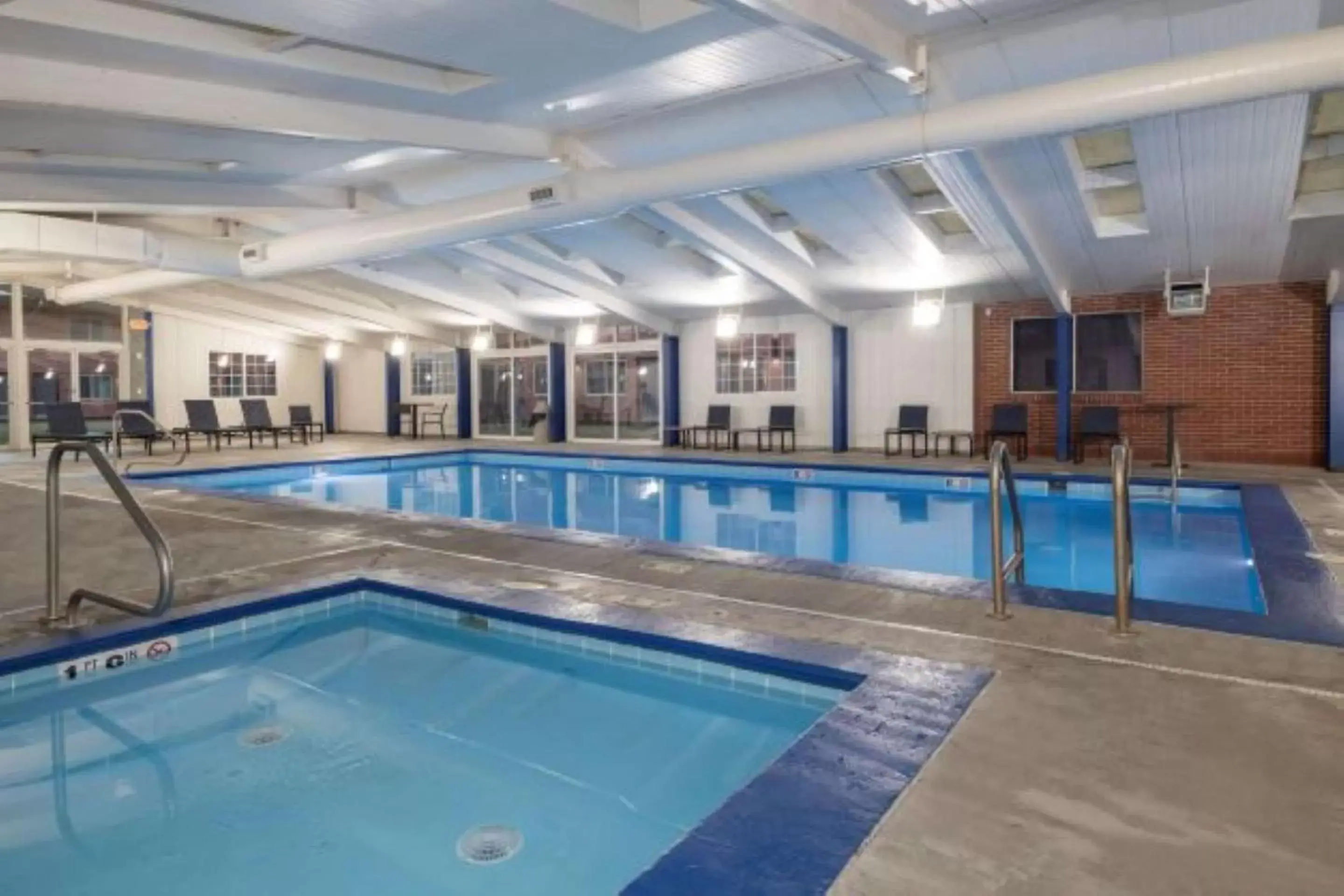 Swimming Pool in Best Western Downtown Casper Hotel