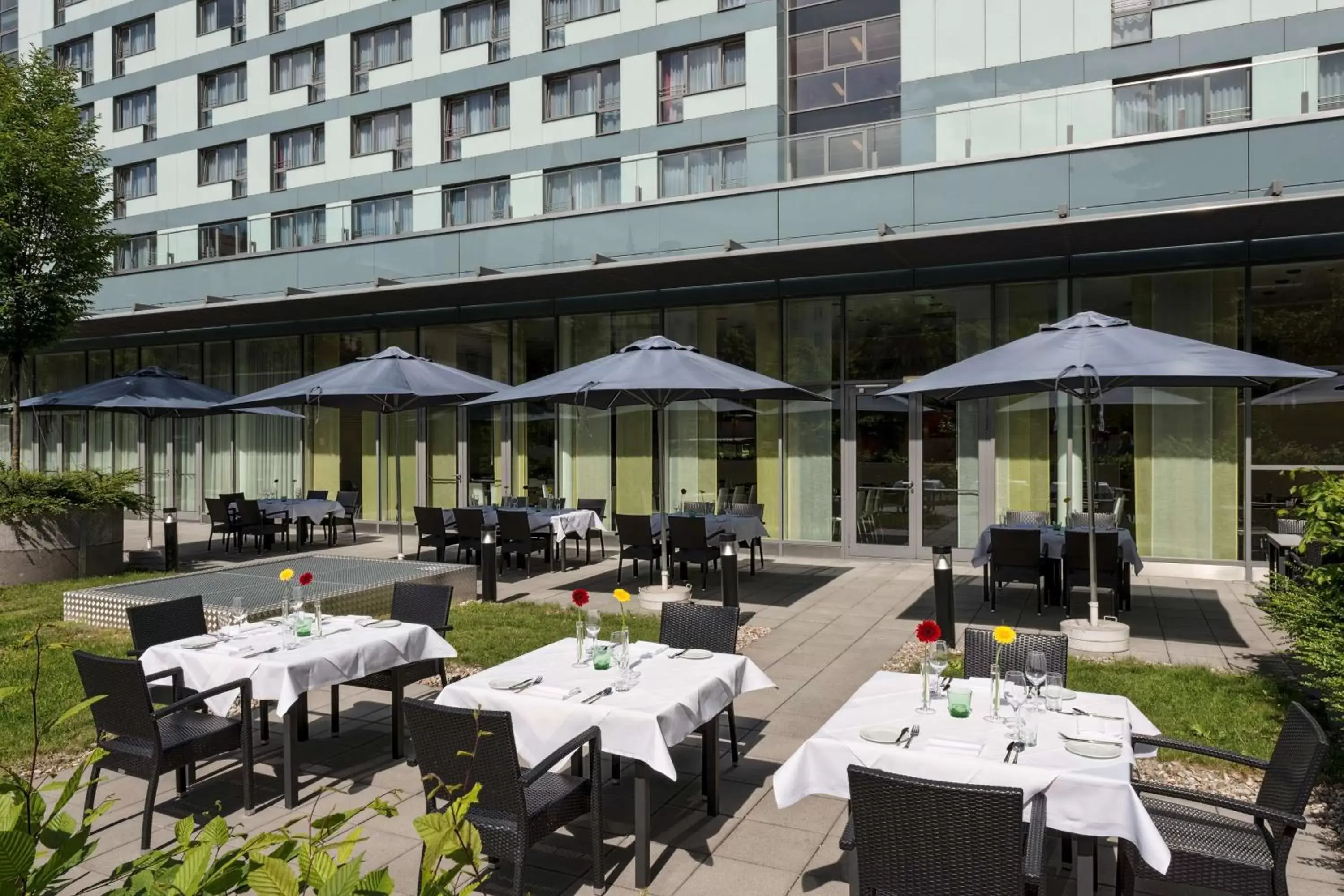 Restaurant/Places to Eat in Park Inn by Radisson Linz