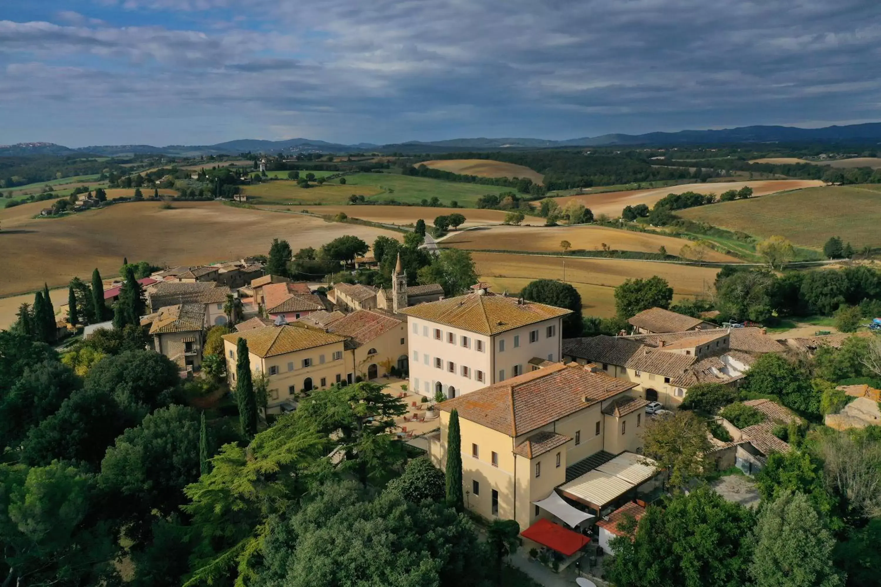 Bird's eye view, Bird's-eye View in Villa Sabolini