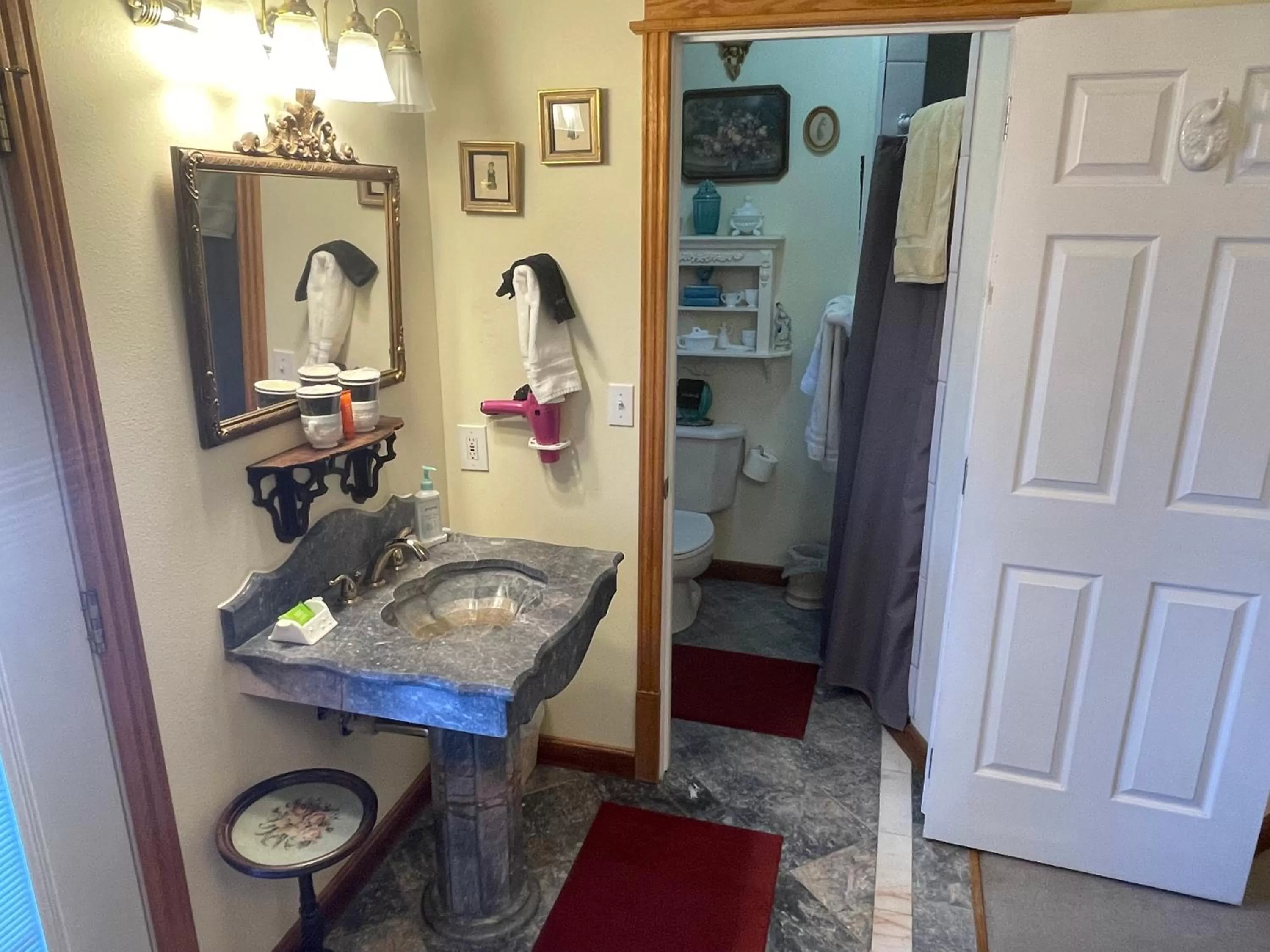 Bathroom in Big Yellow Inn