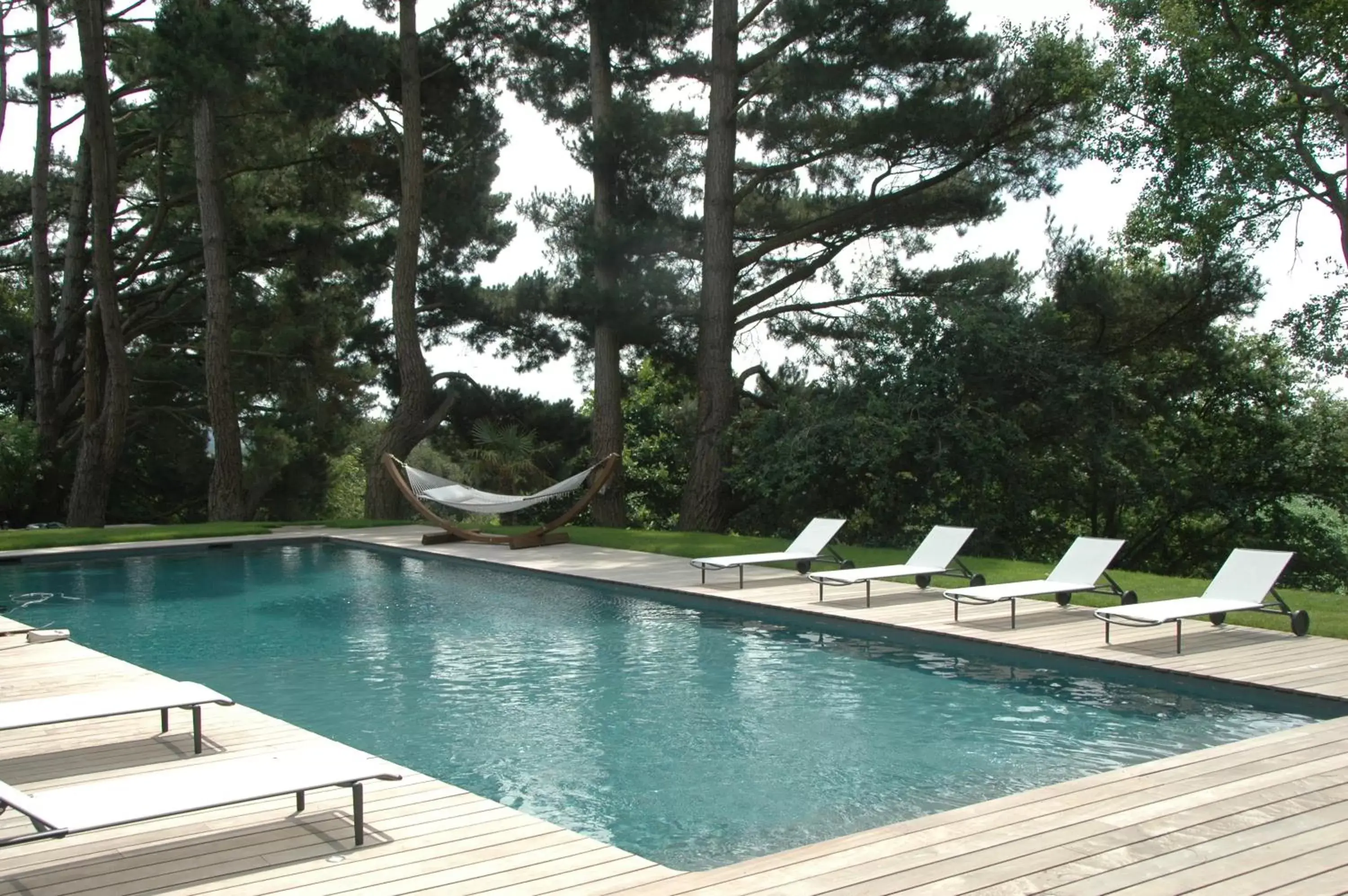 Swimming Pool in Château de La Ballue - Les Collectionneurs