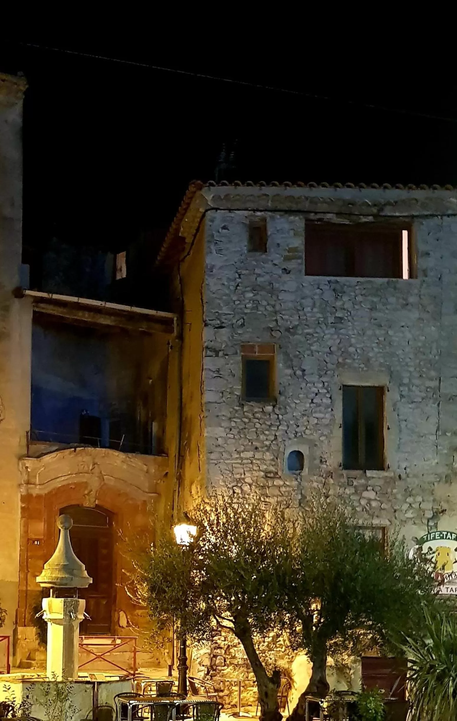 Landmark view, Property Building in La tour de Pezene