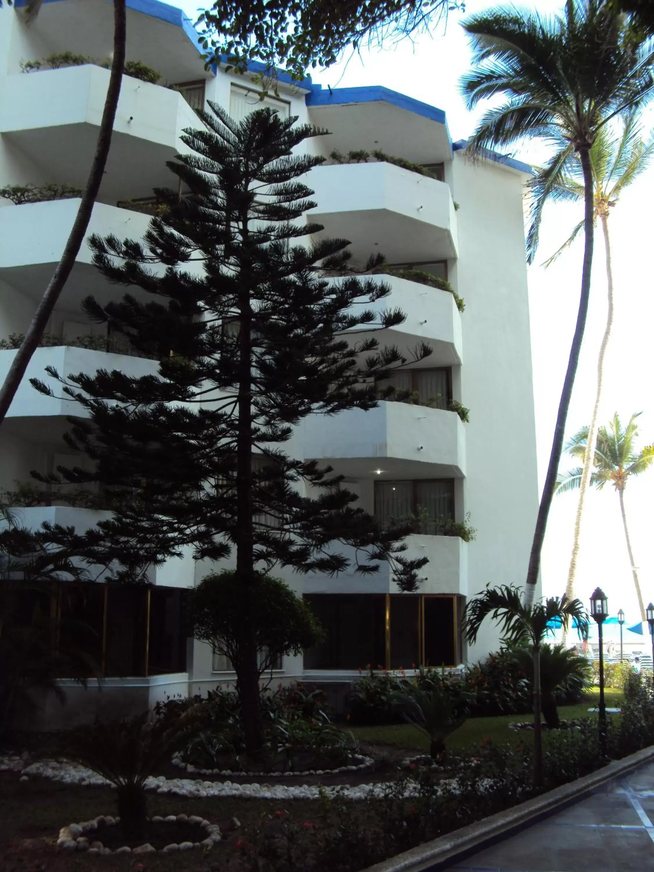 Facade/entrance, Property Building in Hotel Acapulco Malibu