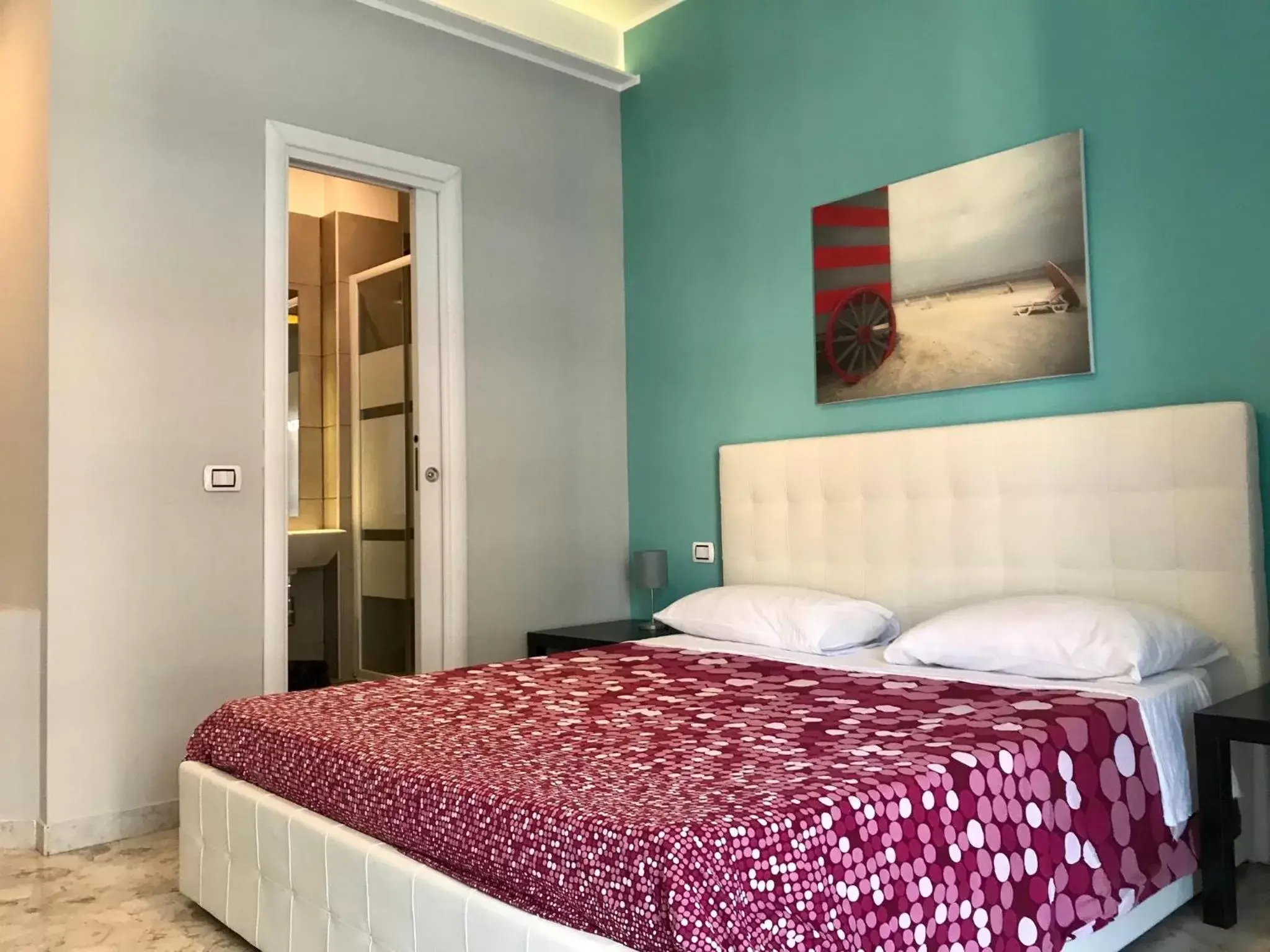 Bed in ROOM 110 BARI -guesthouse-