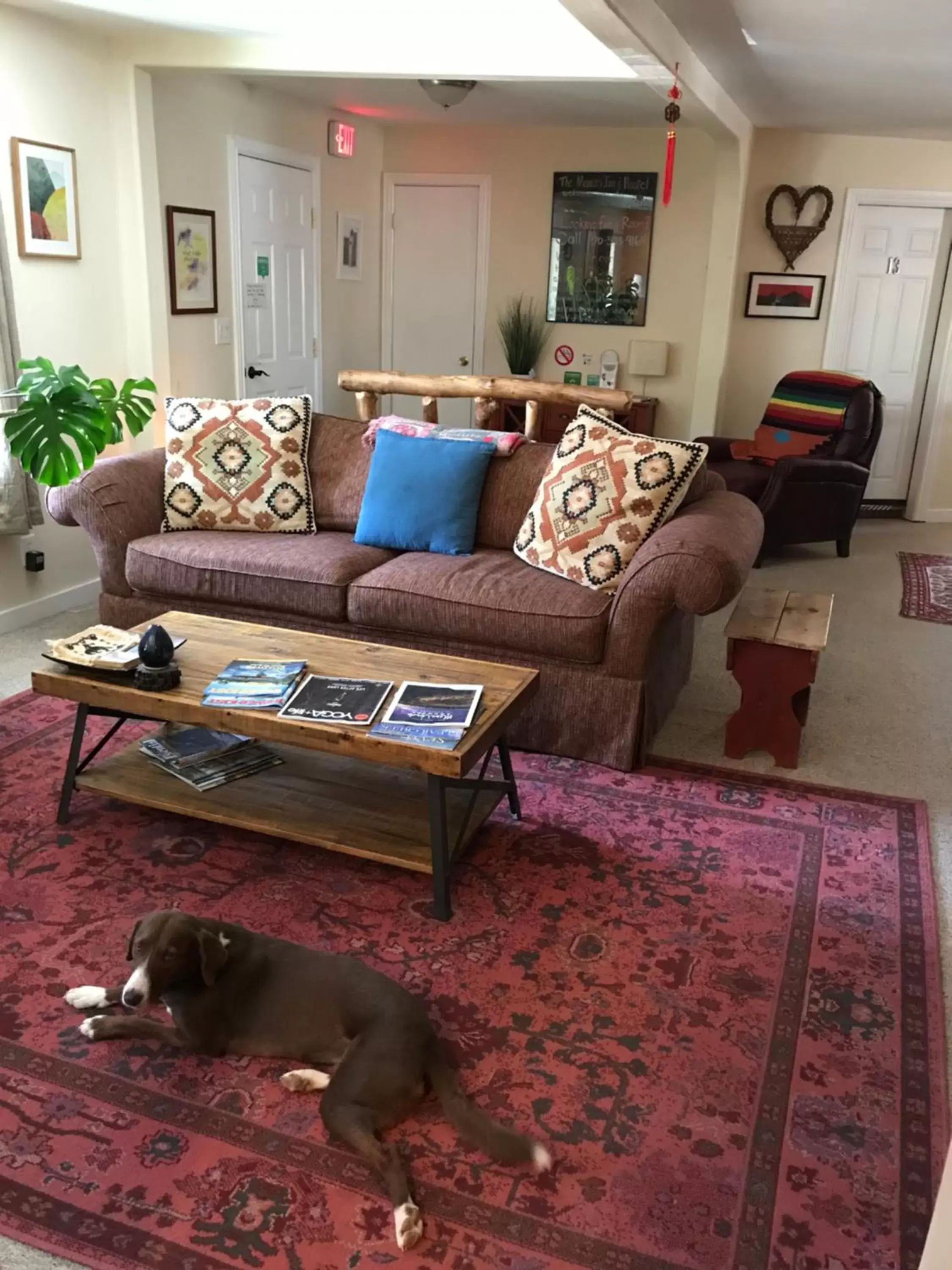 Living room, Seating Area in Mancos Inn