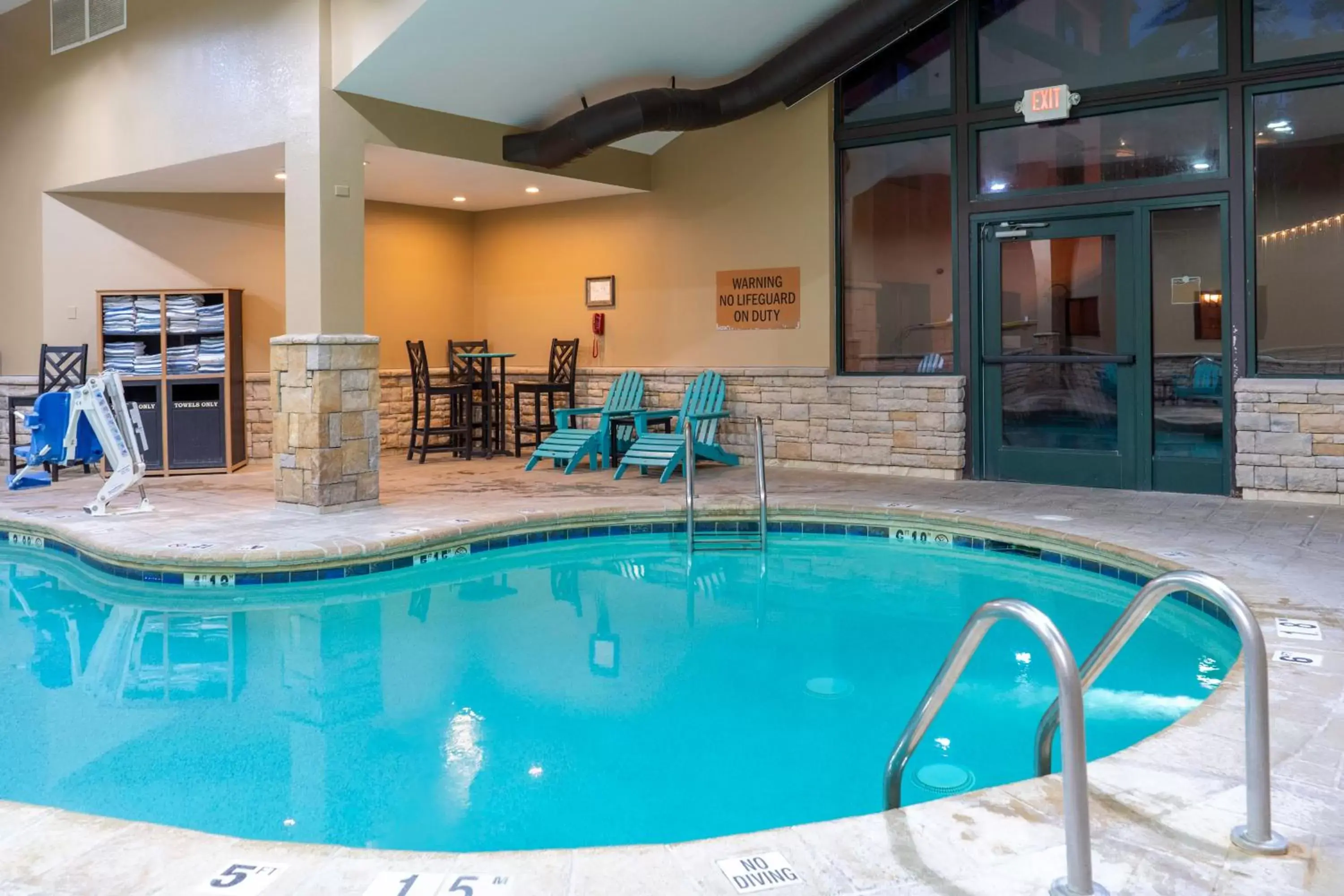 Swimming Pool in The Grand Hotel at the Grand Canyon