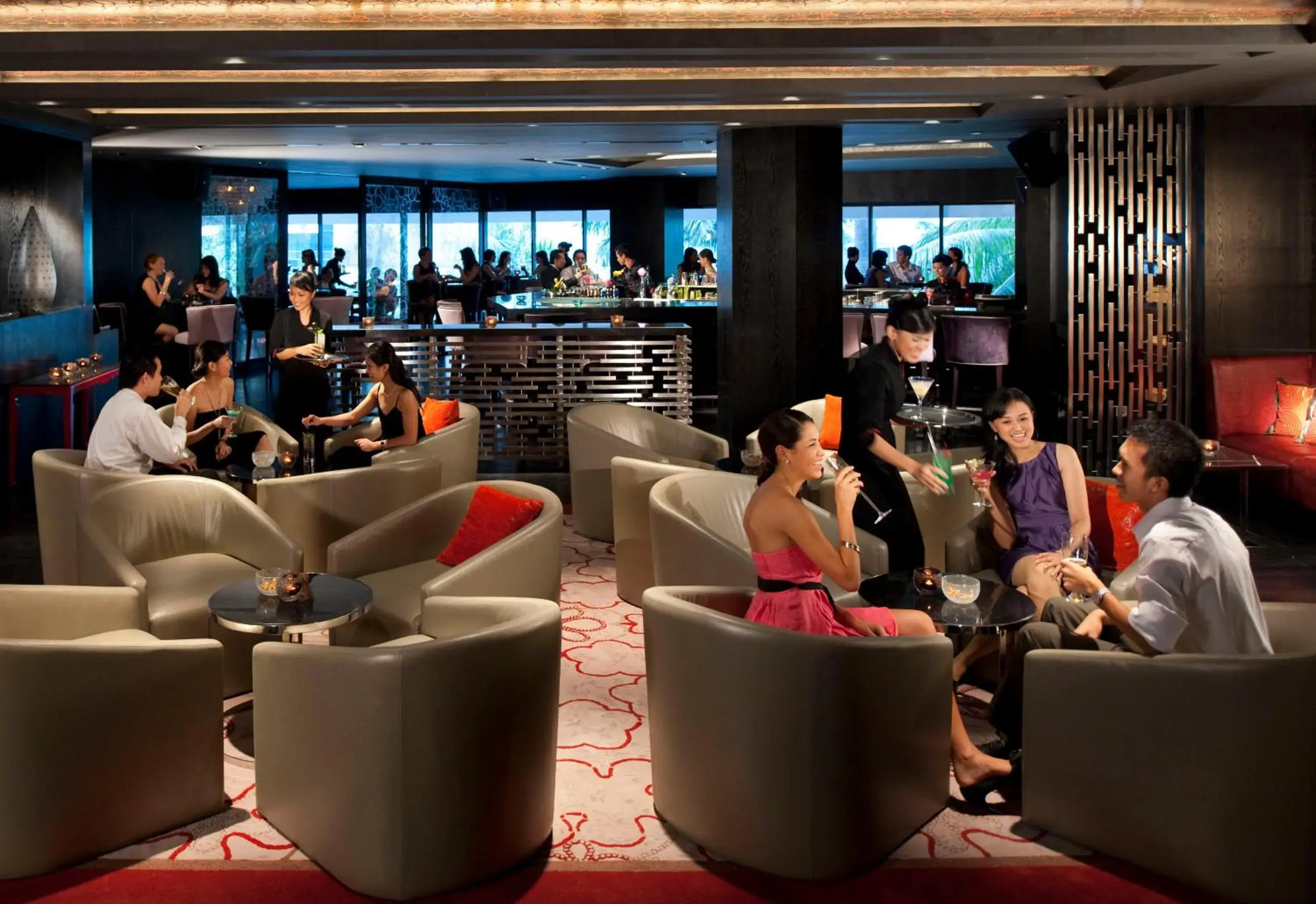 Lounge or bar, Restaurant/Places to Eat in Mandarin Oriental Jakarta