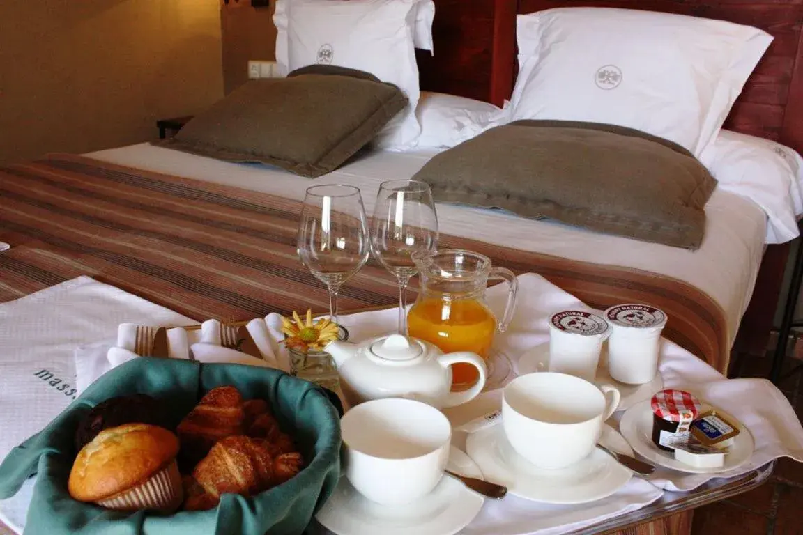 Breakfast, Bed in Mas Salvi Country Boutique Hotel Breakfast, Bed in Mas Salvi Country Boutique Hotel