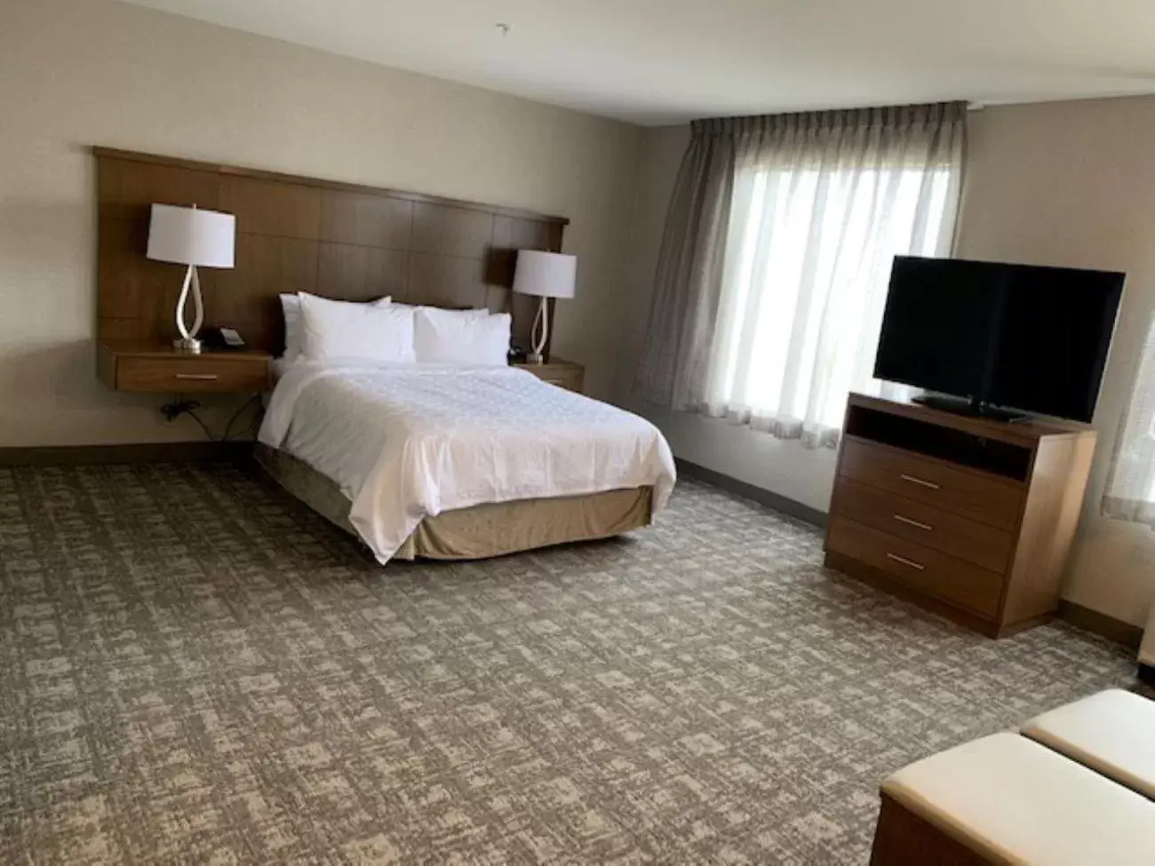 Bedroom, Bed in Staybridge Suites - Red Deer North, an IHG Hotel