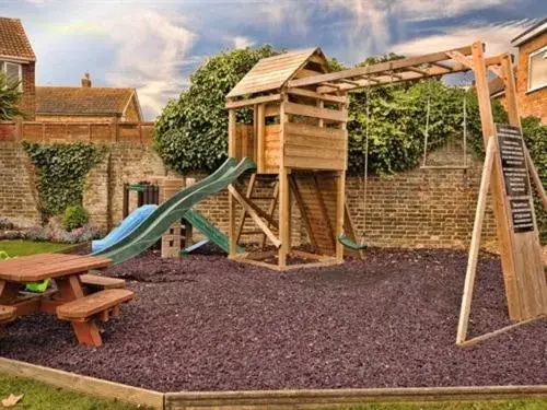 Activities, Children's Play Area in Hussar Inn