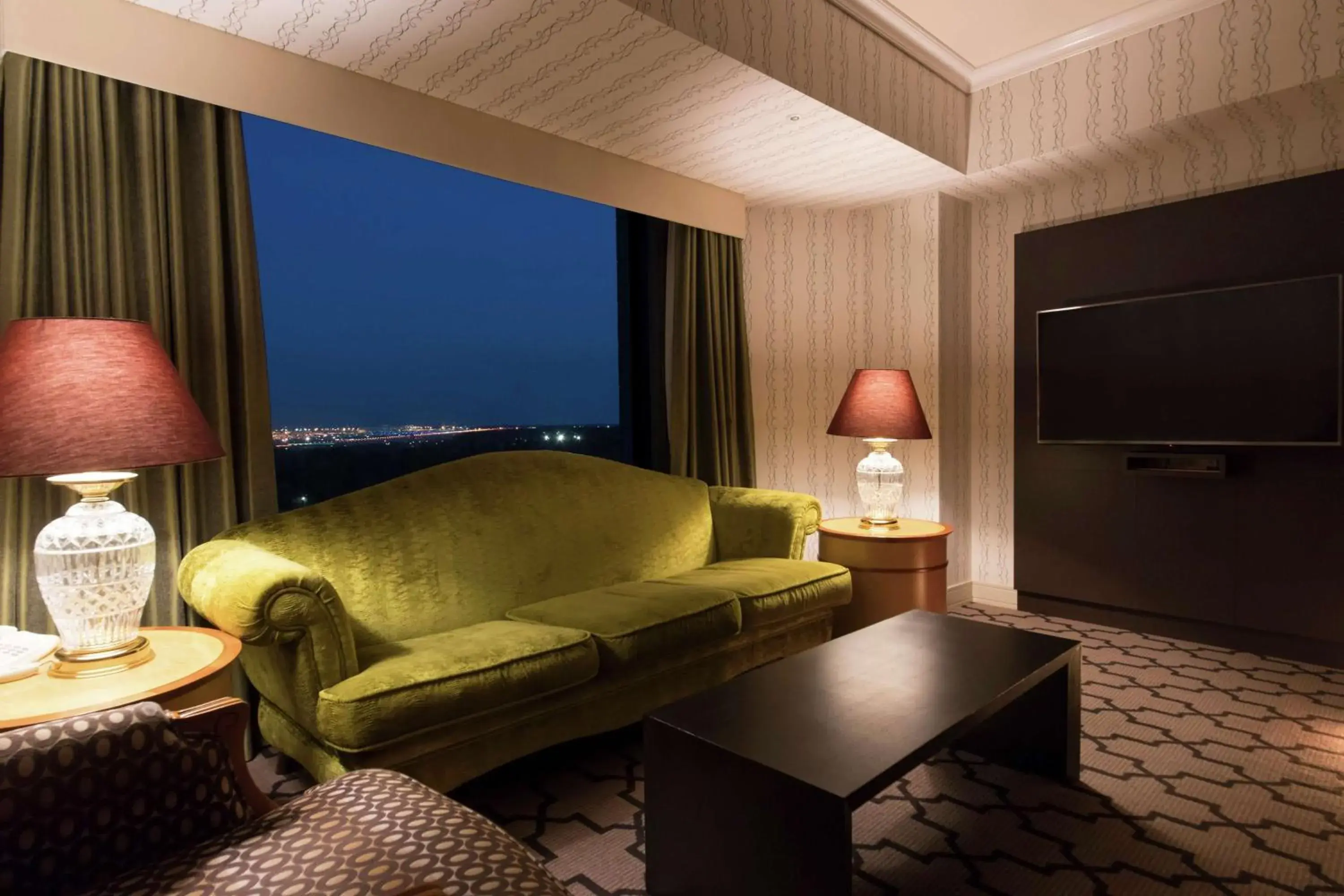 Bedroom, Seating Area in Hilton Tokyo Narita Airport Hotel