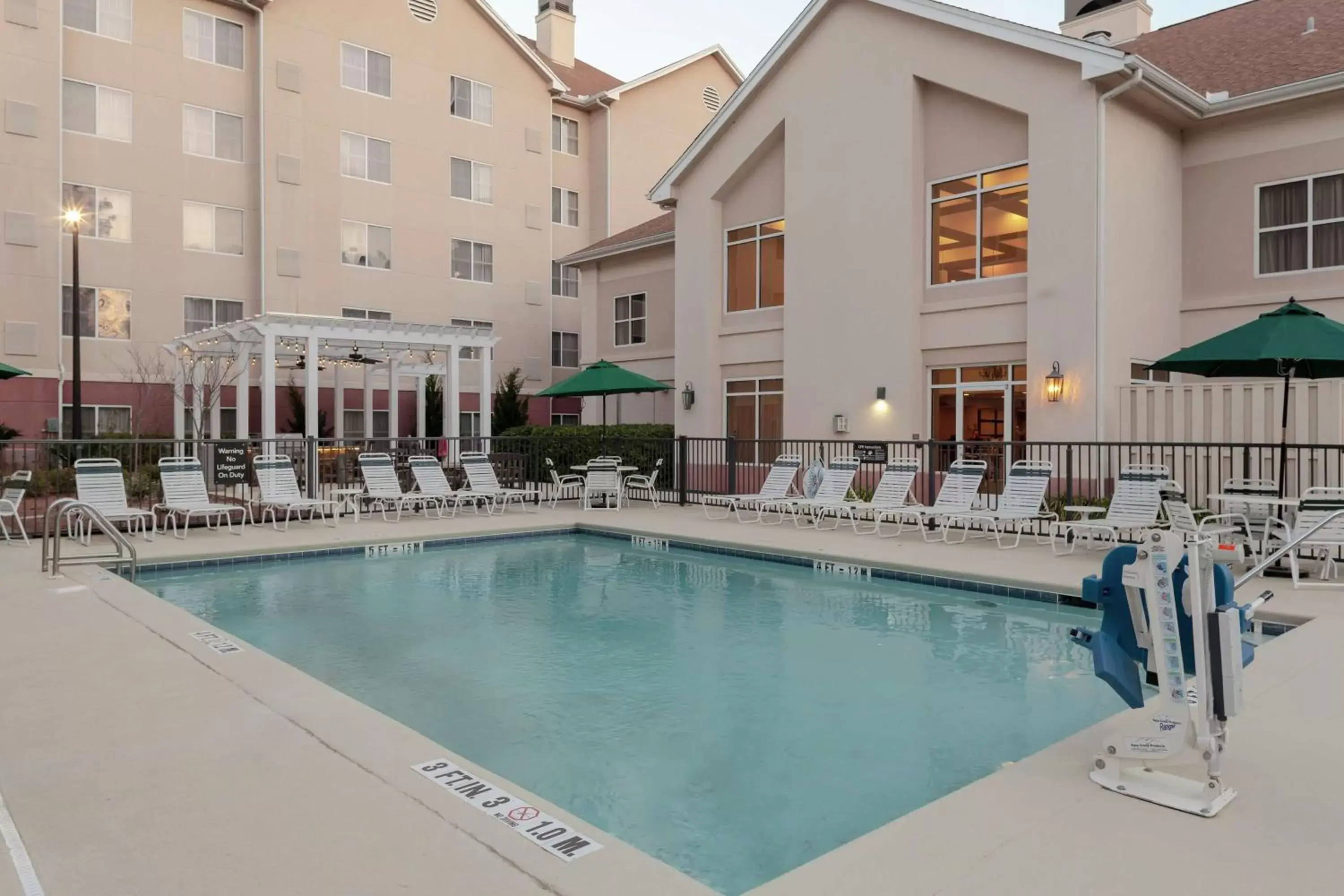 Property building, Swimming Pool in Homewood Suites by Hilton Tallahassee