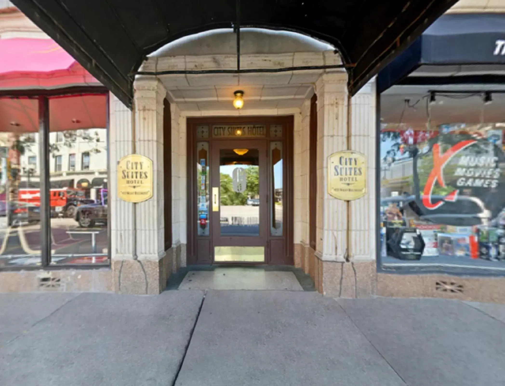 Facade/entrance in City Suites Hotel Facade/entrance in City Suites Hotel