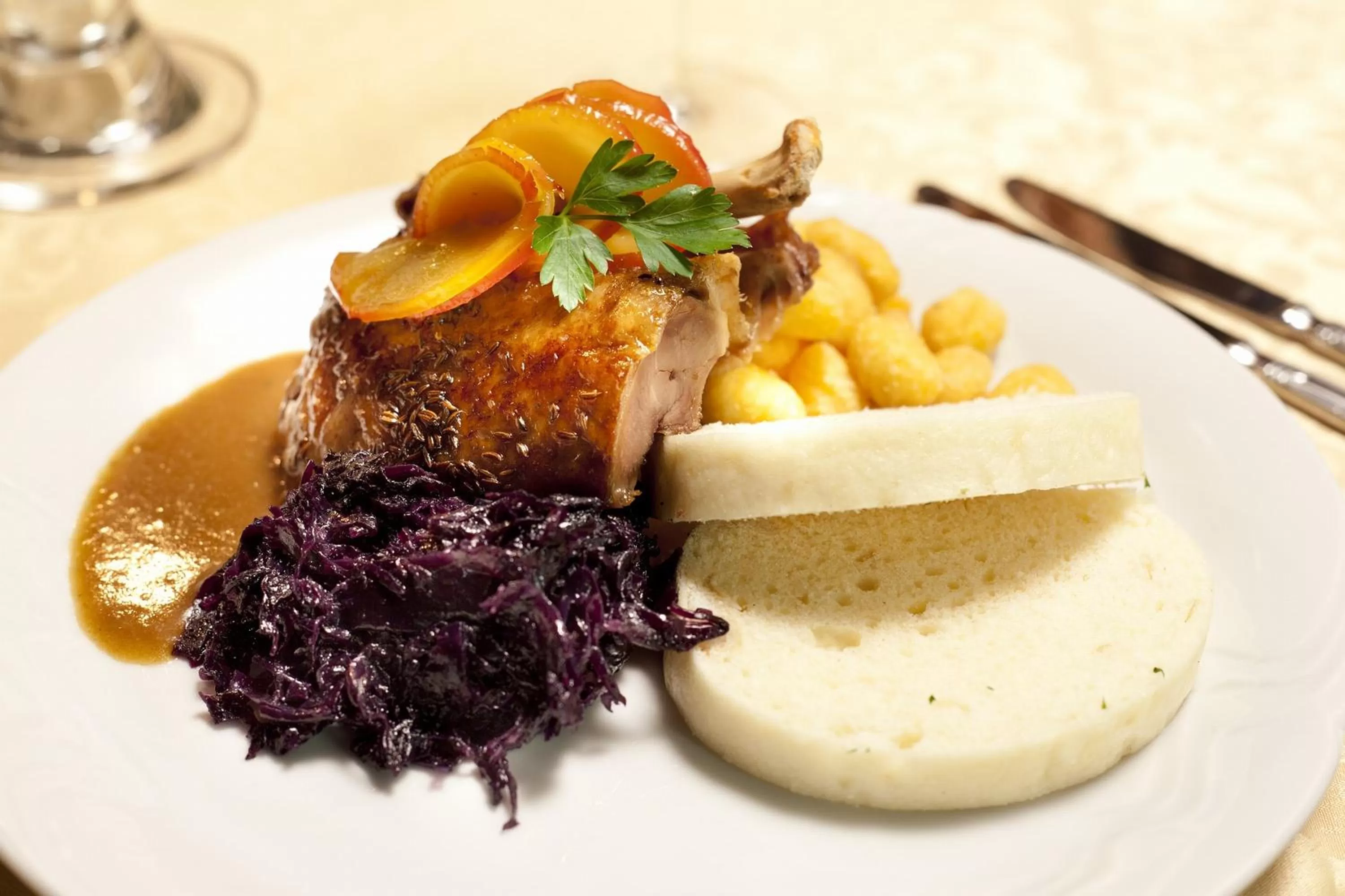 Food and drinks in Green Garden Hotel