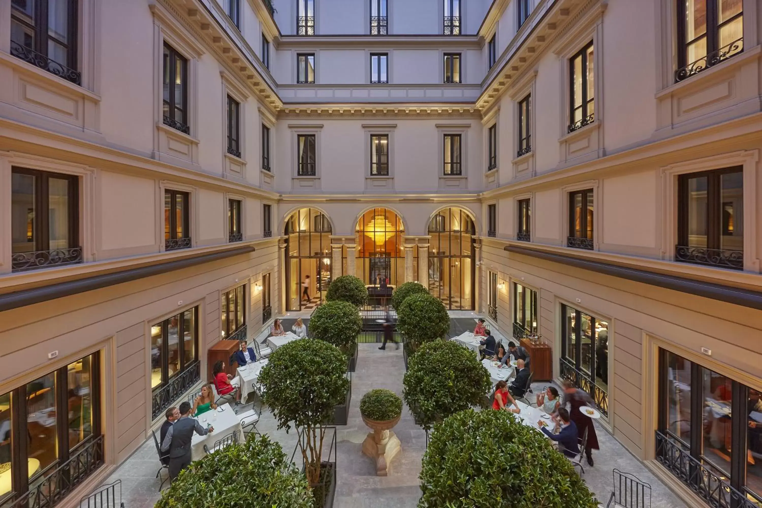 Restaurant/places to eat in Mandarin Oriental, Milan