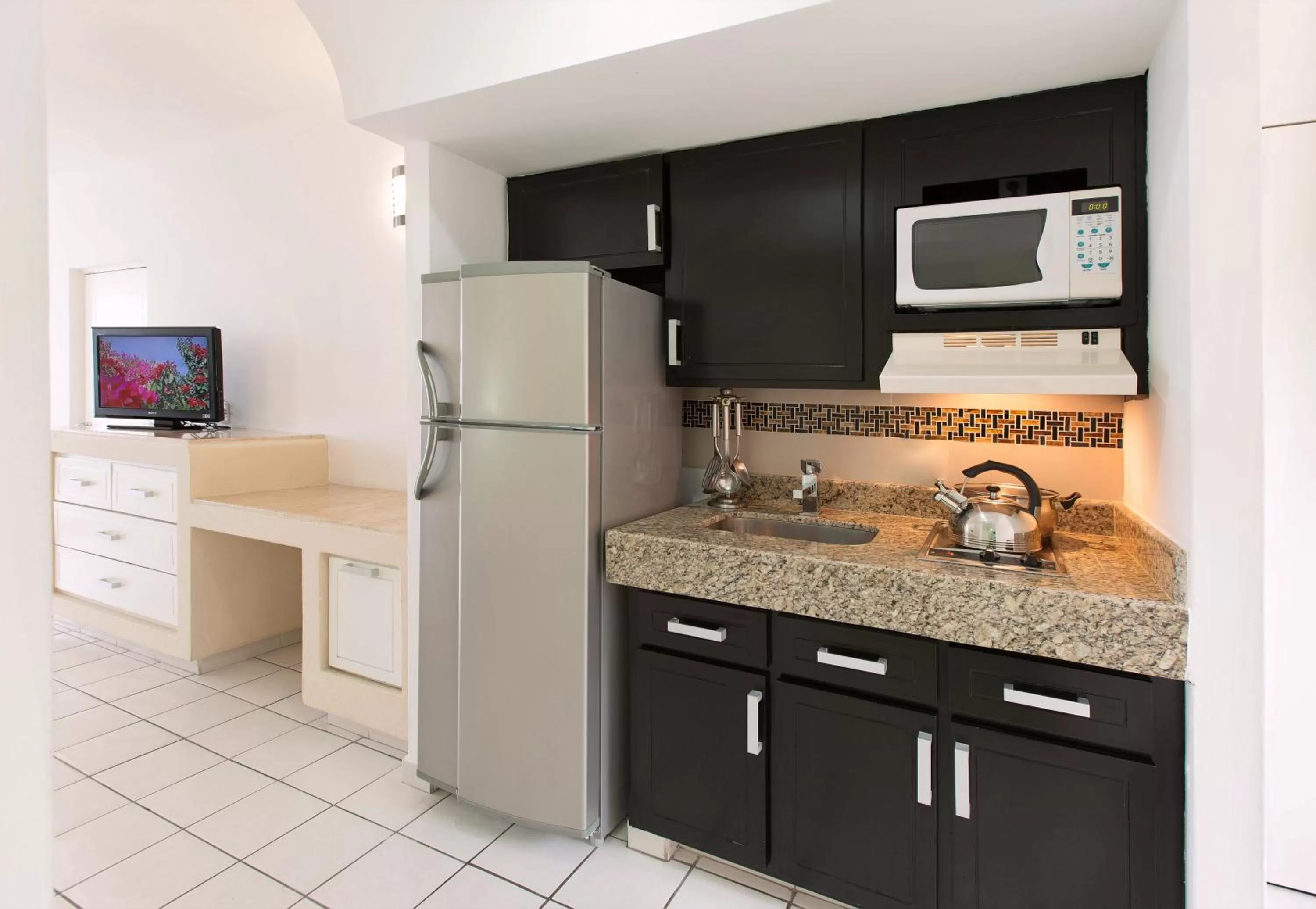 Kitchen or kitchenette in El Cid Marina Beach Hotel