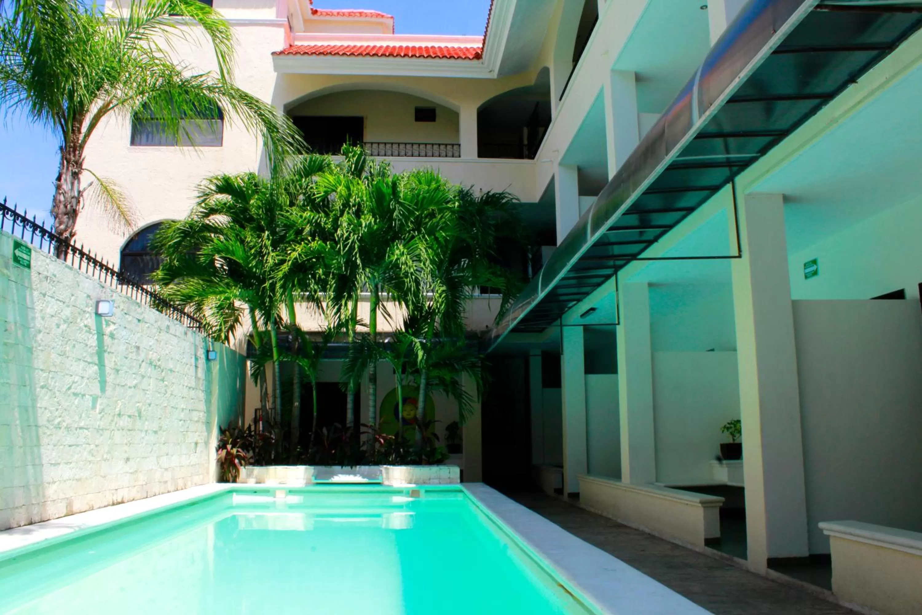 Day in Hotel Nautilus