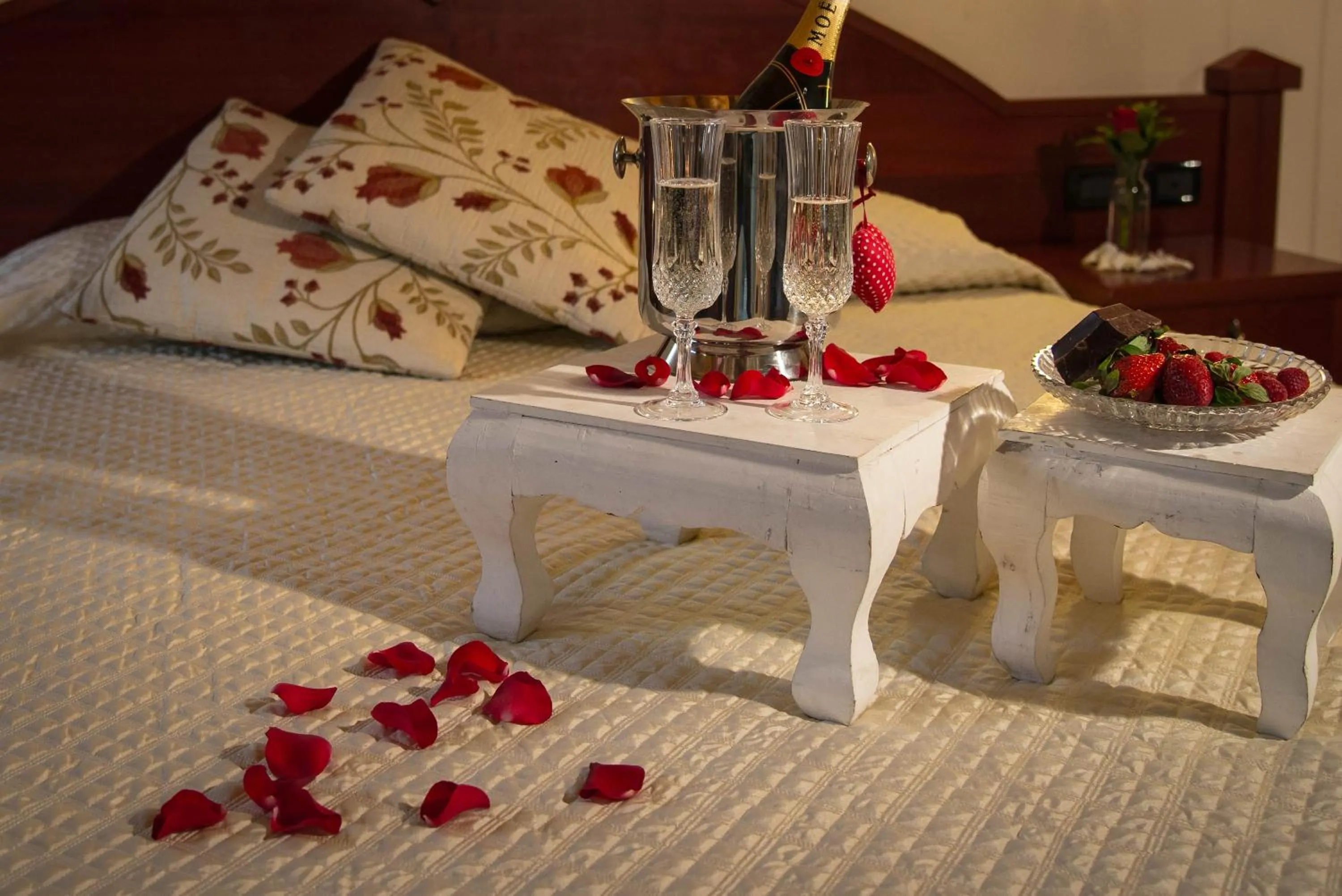 Coffee/tea facilities, Bed in Hotel San Paolo