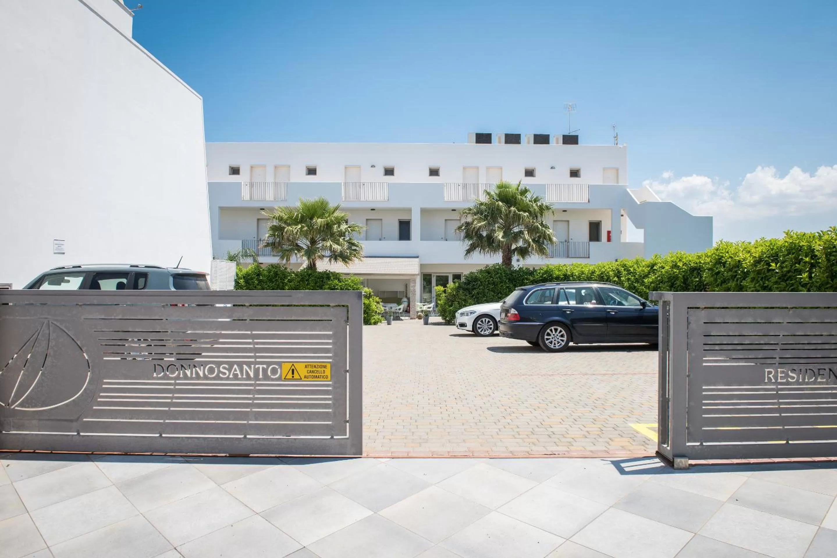 Facade/entrance in Donnosanto Residence Torre Santa Sabina
