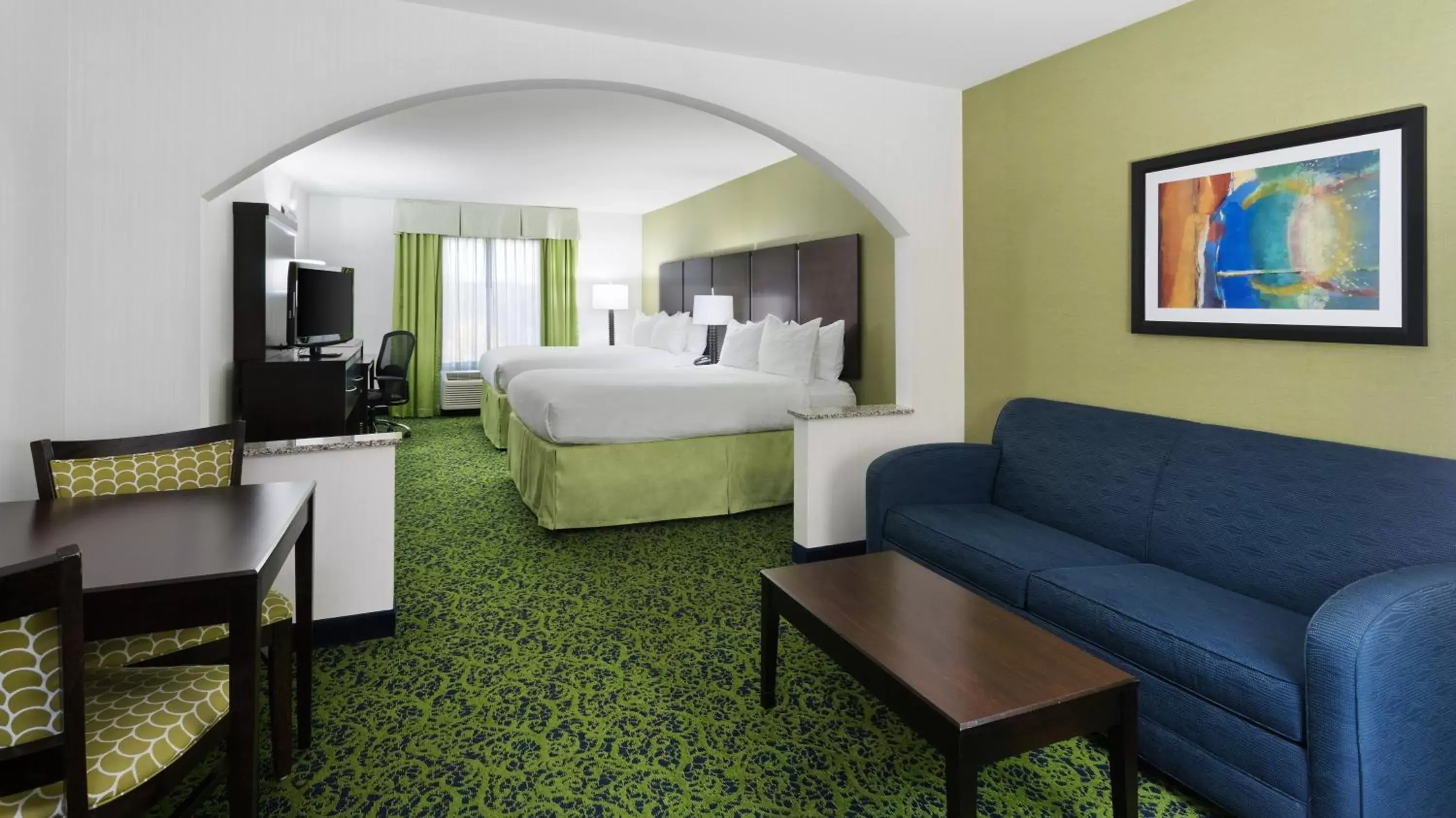 Photo of the whole room in Holiday Inn Express and Suites Stroudsburg-Poconos, an IHG Hotel