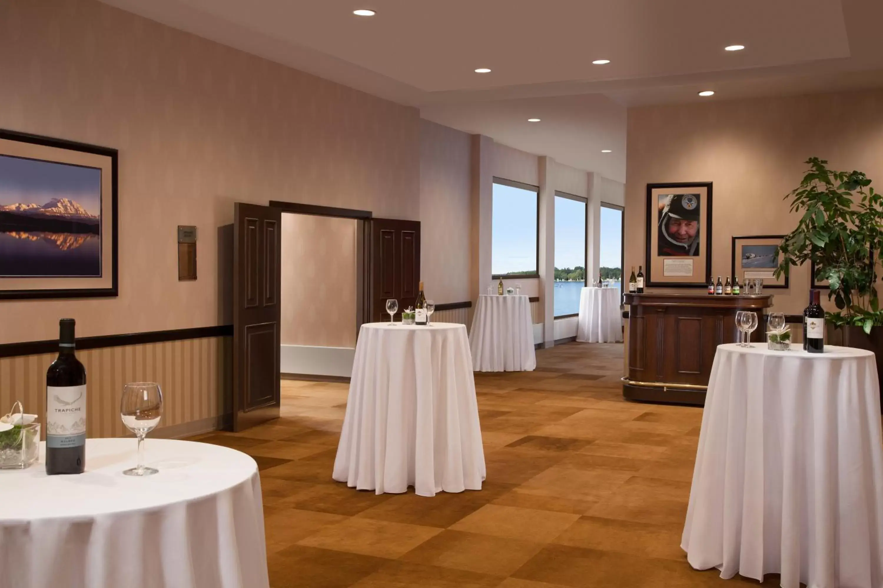 Banquet/Function facilities in The Lakefront Anchorage
