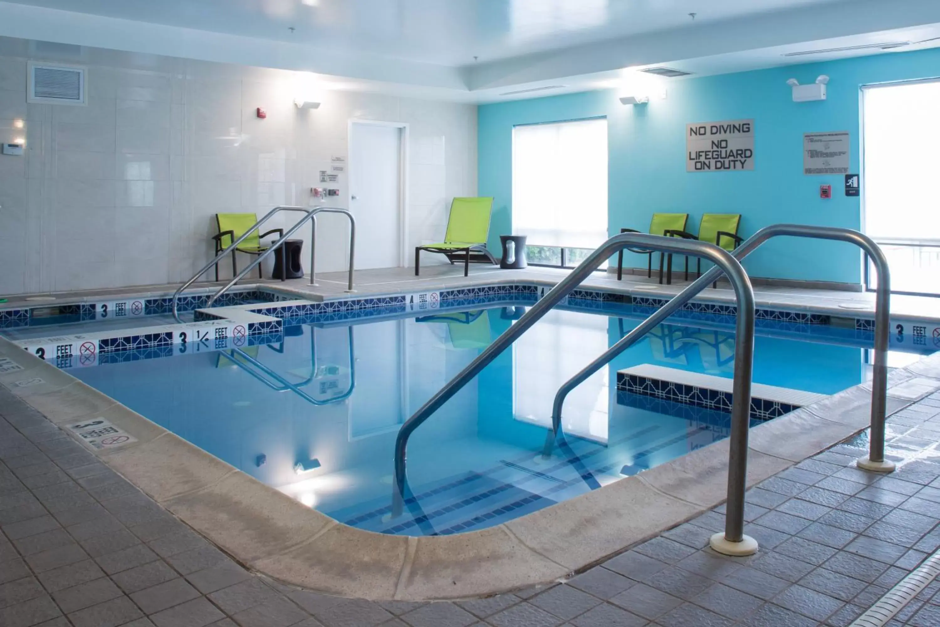 Swimming Pool in SpringHill Suites Quakertown Pennsylvania